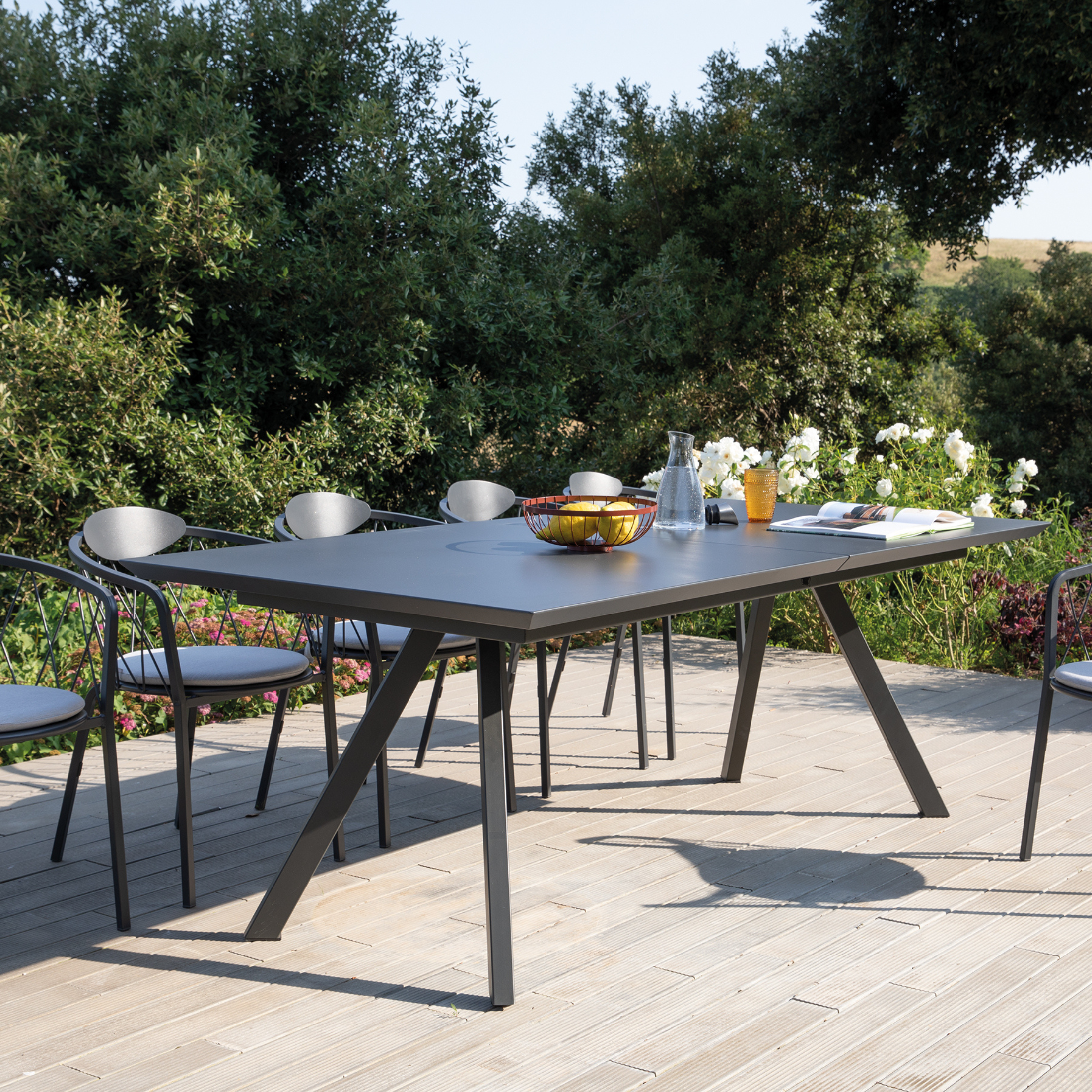 Table fixe en métal peint "Daisy8" pour jardin moderne 185x90 cm 75h