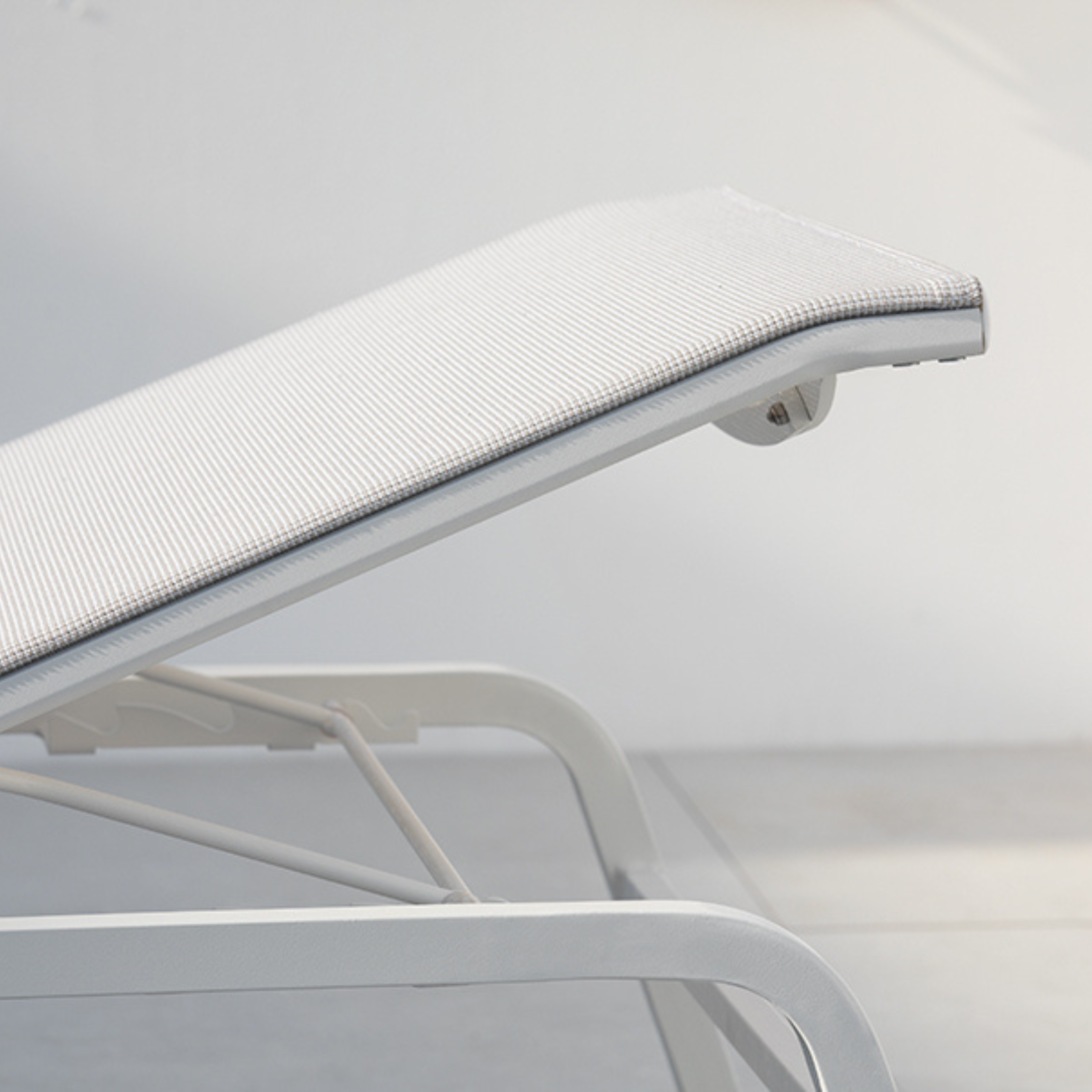 Tumbona de jardín apilable de tela y aluminio "Alice4" 198x80 cm 97h