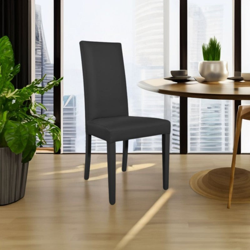 Set di sedie da pranzo "Nancy" imbottite in ecopelle con gambe in legno cm 47x47 101h