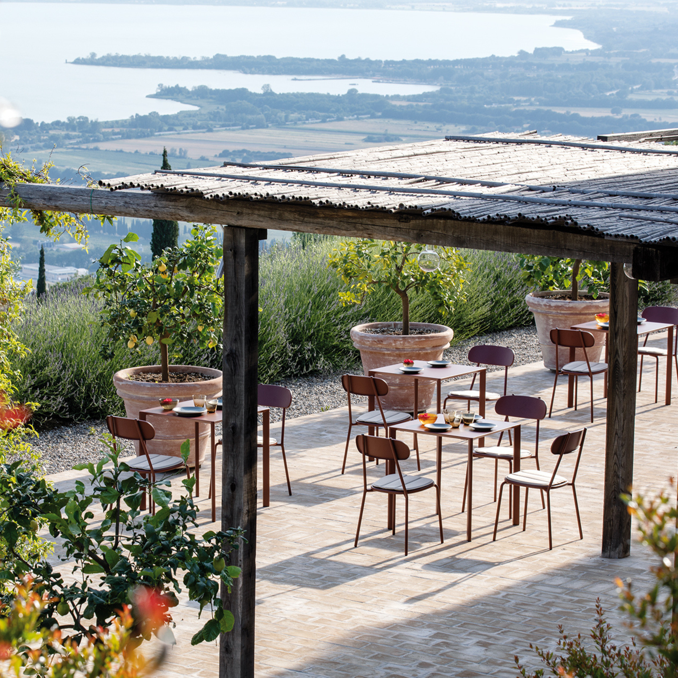 Set di sedie "Fox" da giardino in metallo verniciato impilabili cm 53x53 84h