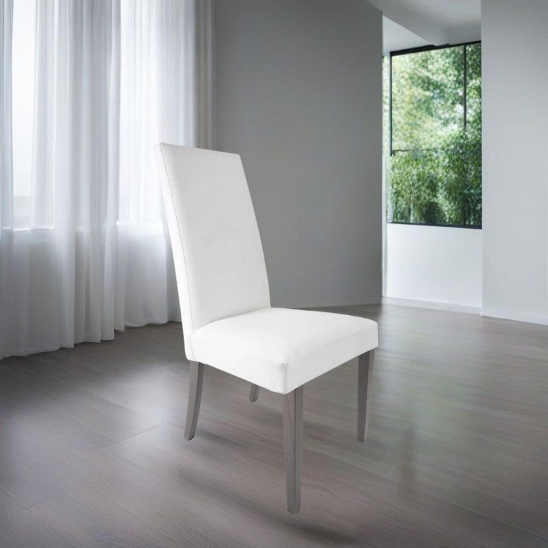 Set di sedie da pranzo "Nancy" imbottite in ecopelle con gambe in legno cm 47x47 101h