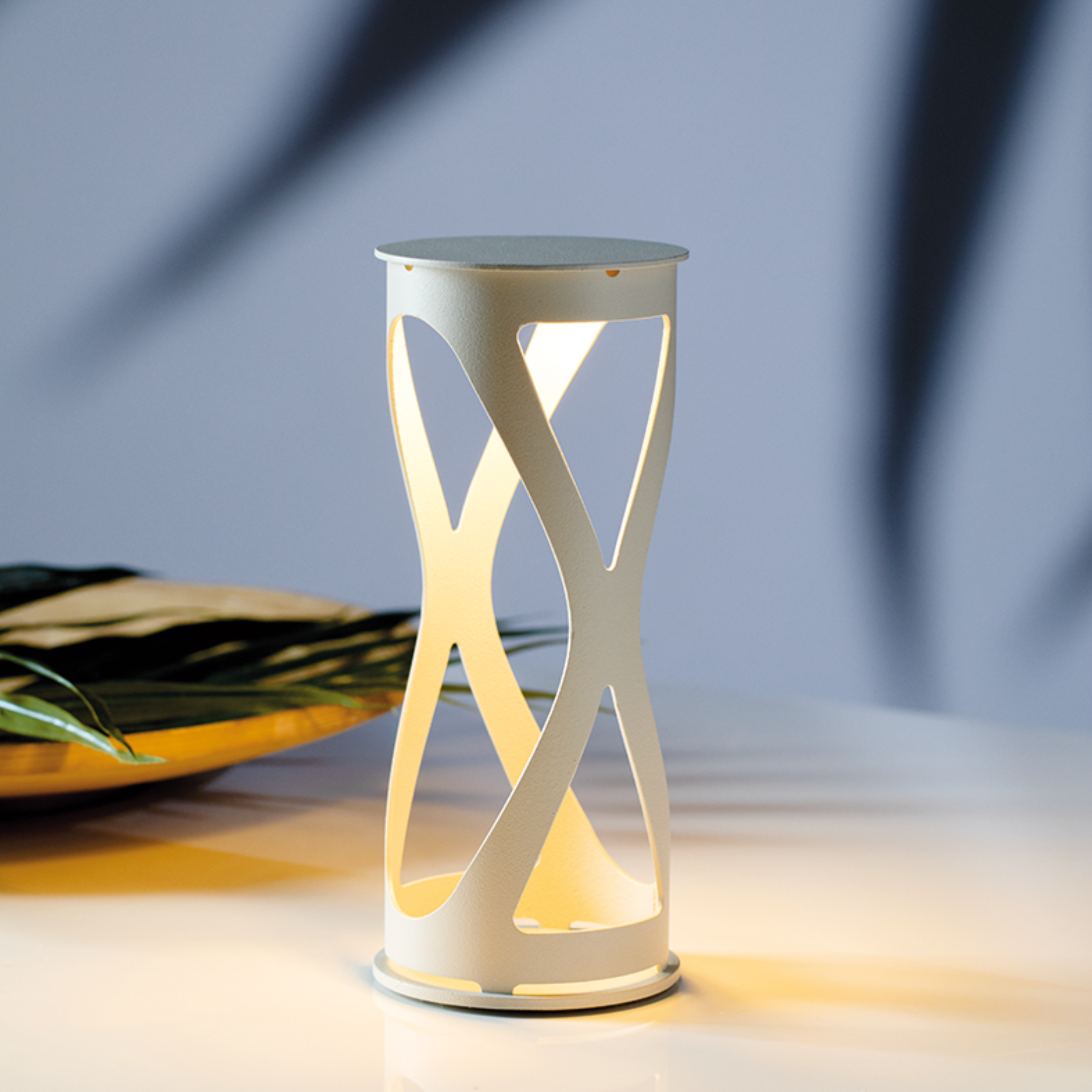 Lampada da tavolo in metallo "Luna" ricaricabile da esterno cm 12x12 26h