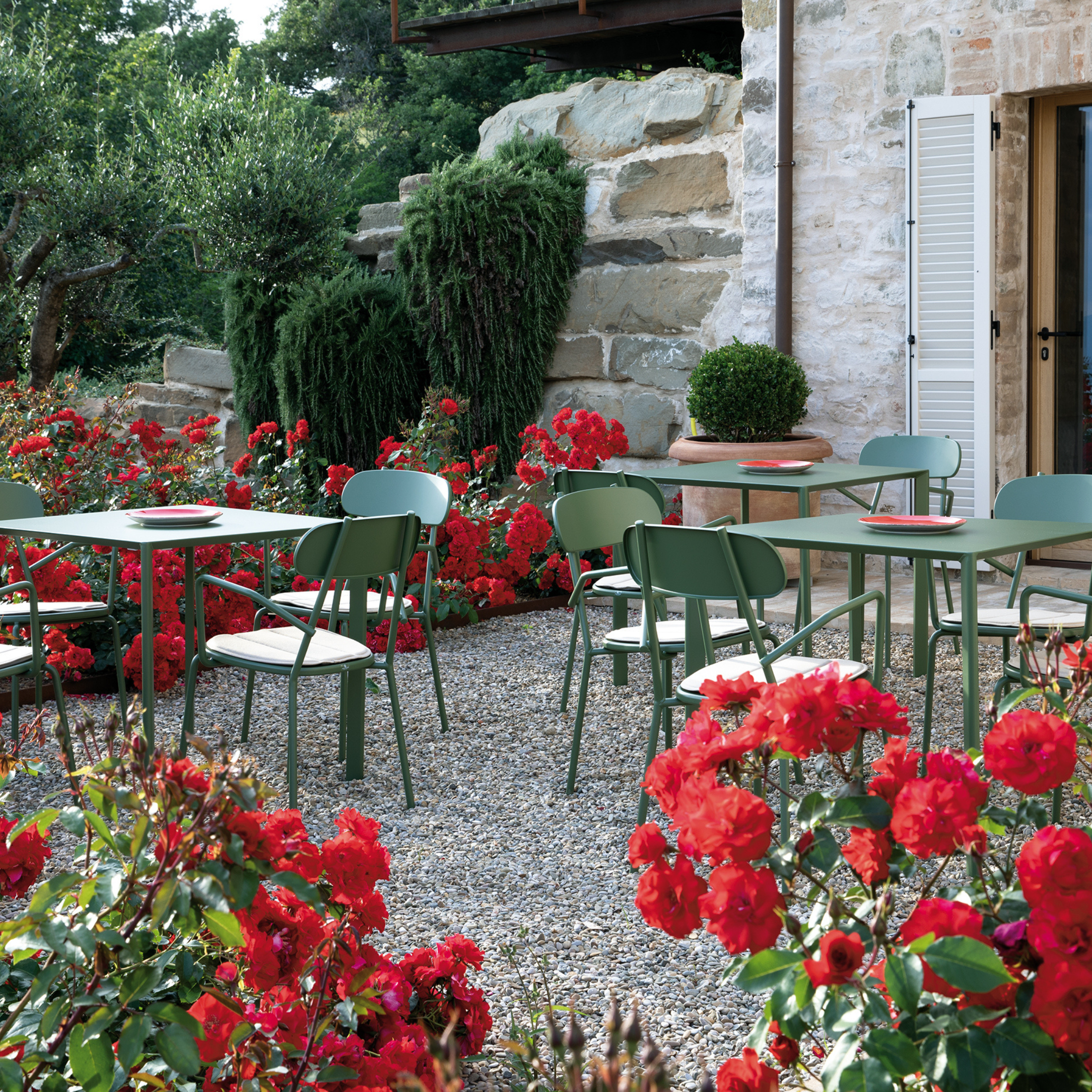 Table carrée en métal "Fox1" pour jardin, empilable 80x80 cm 75h