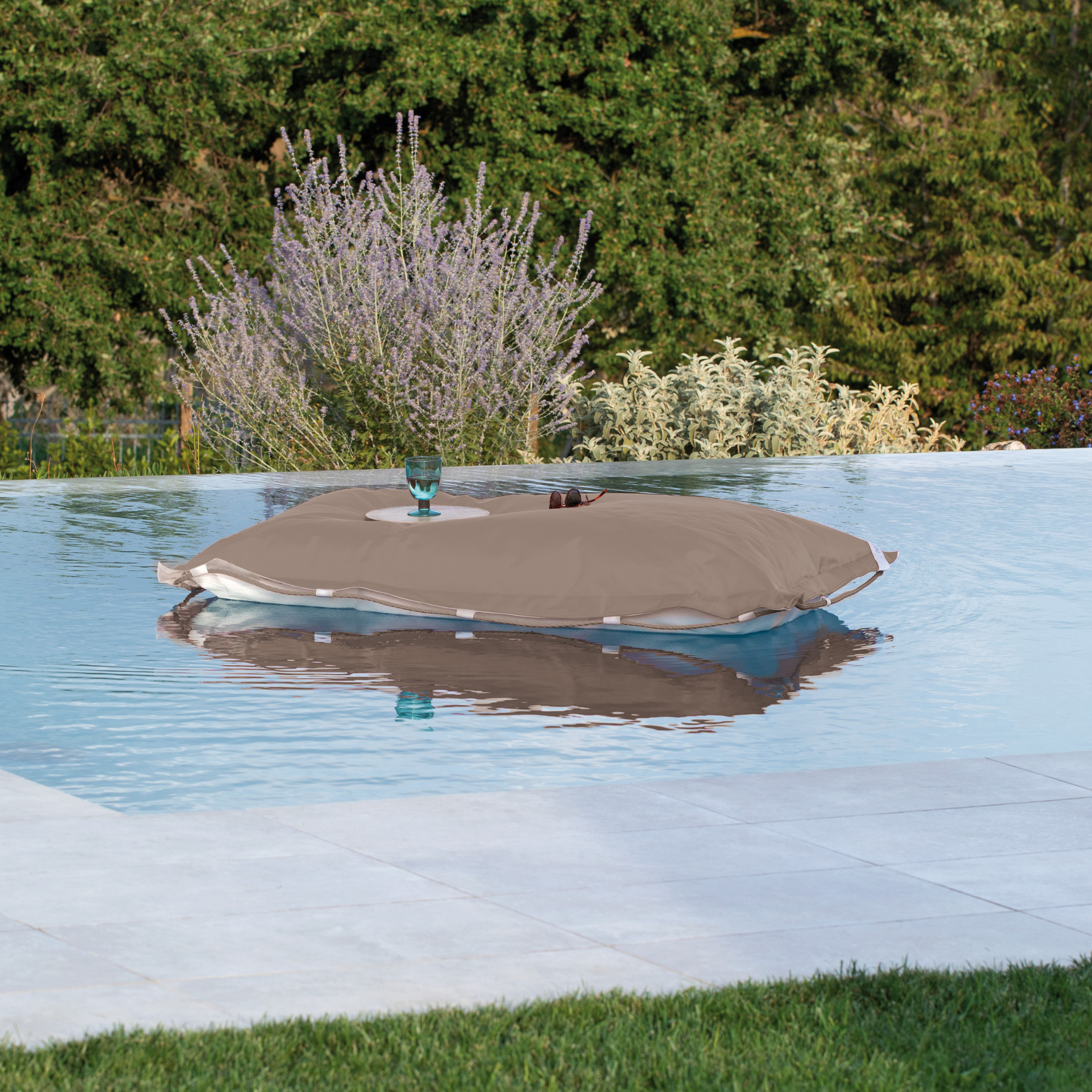 Poltrona a sacco galleggiante "Bean Bag" pouf per esterno cm 160x110 26h