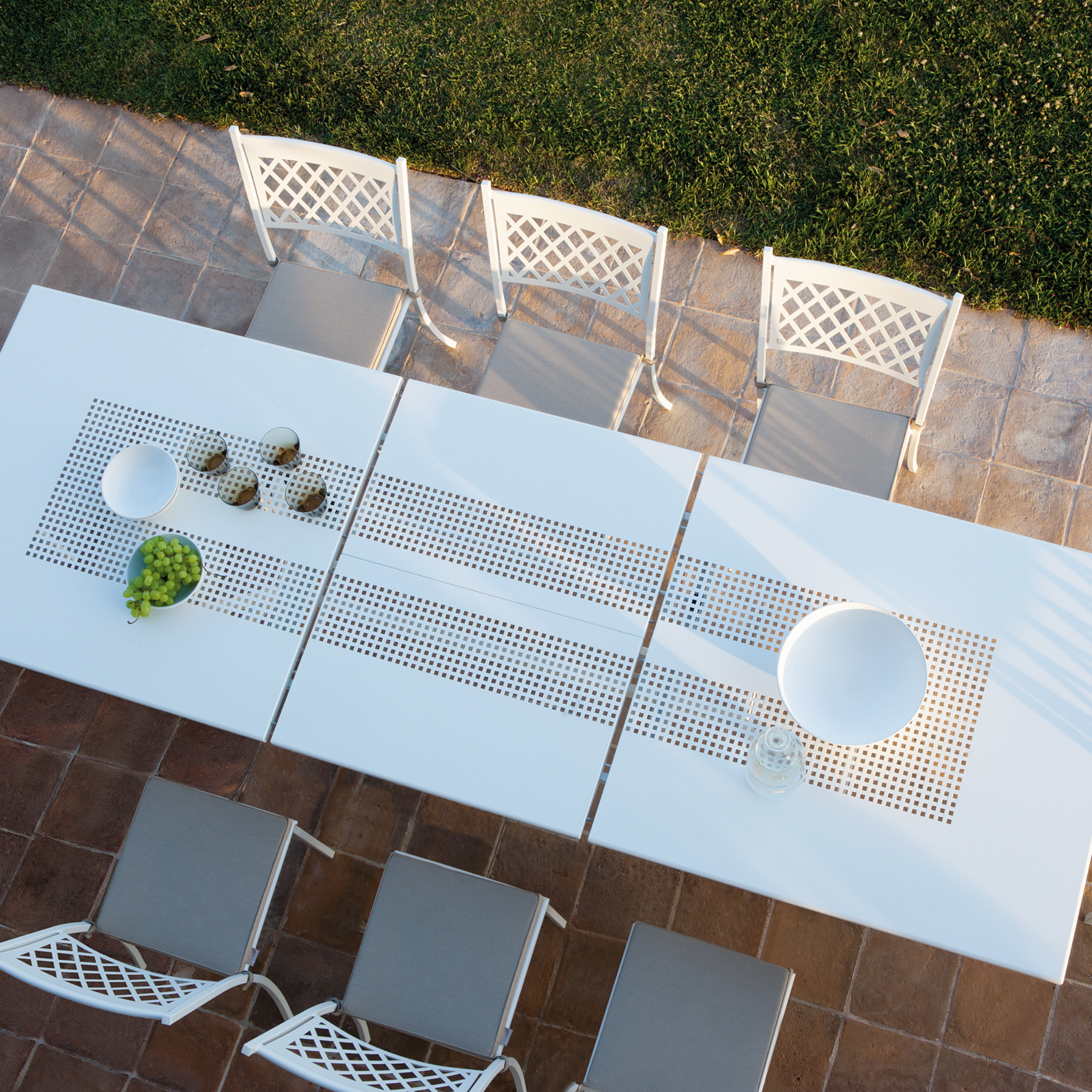 Table extensible en métal "Valentino" pour jardin moderne 220/300x100 cm 75h