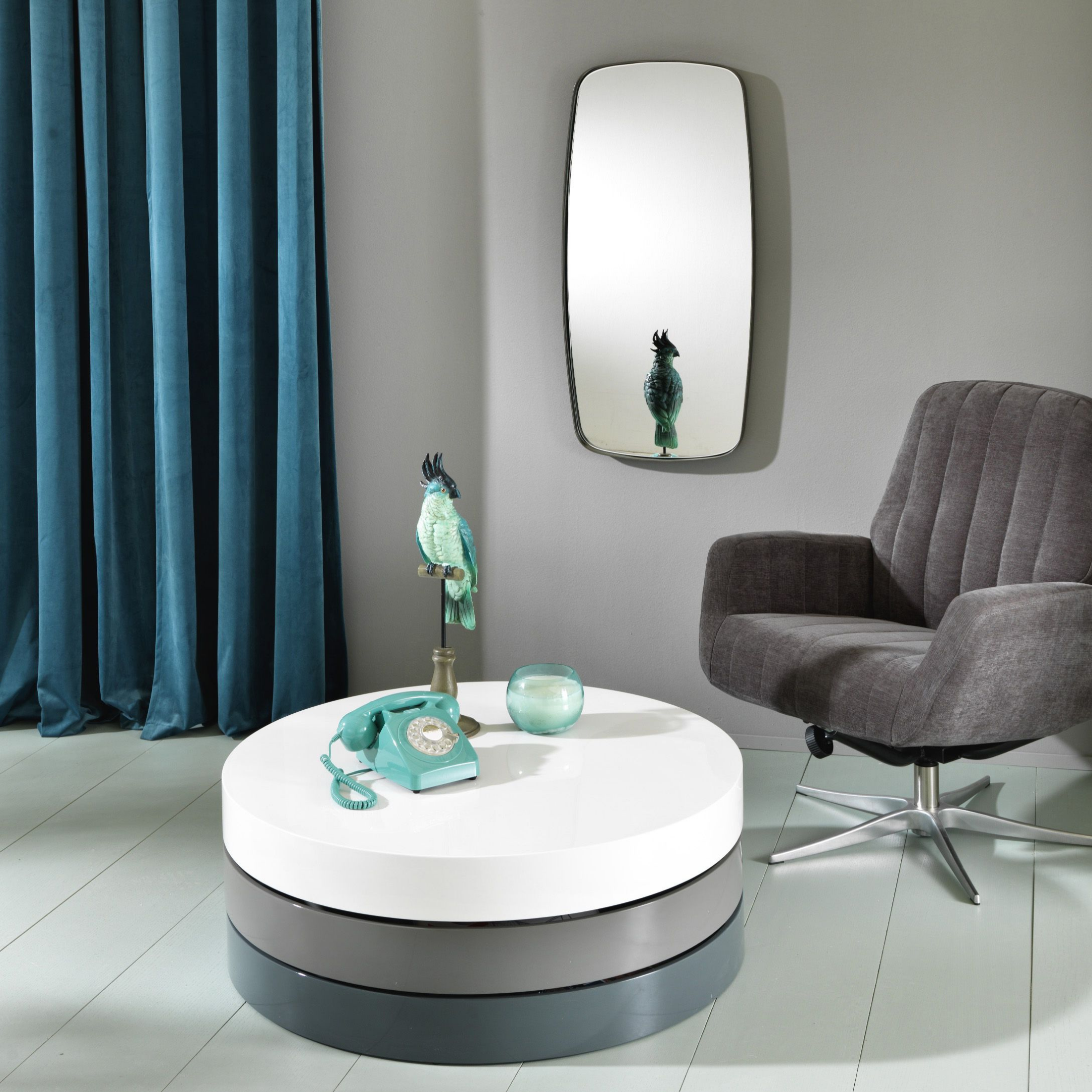 Tavolino basso contenitore "Drop1" in MDF laccato cm 90x90 32h