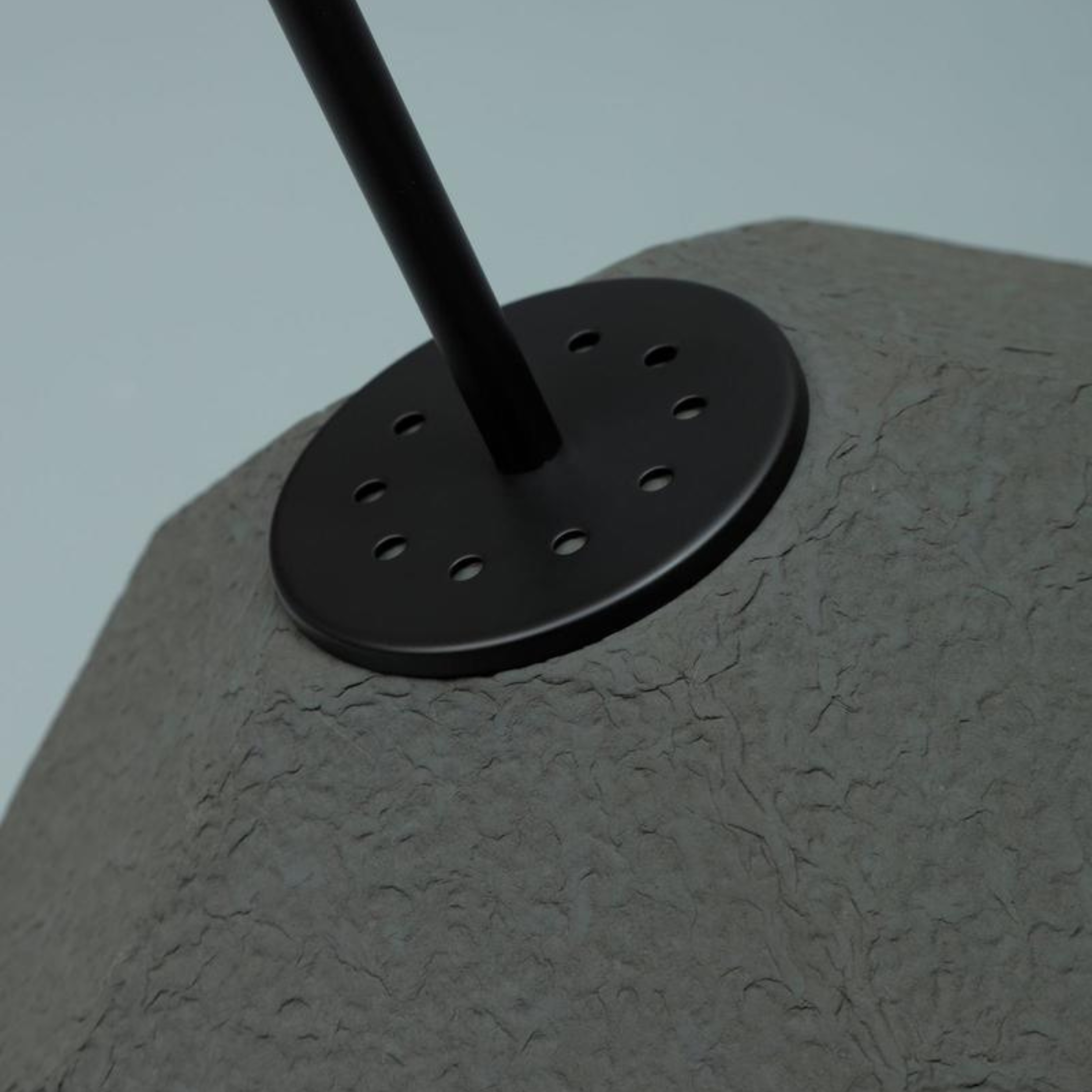 Lampada in metallo con paralume in cartone riciclato "Kande" da terra tavolo e sospesa