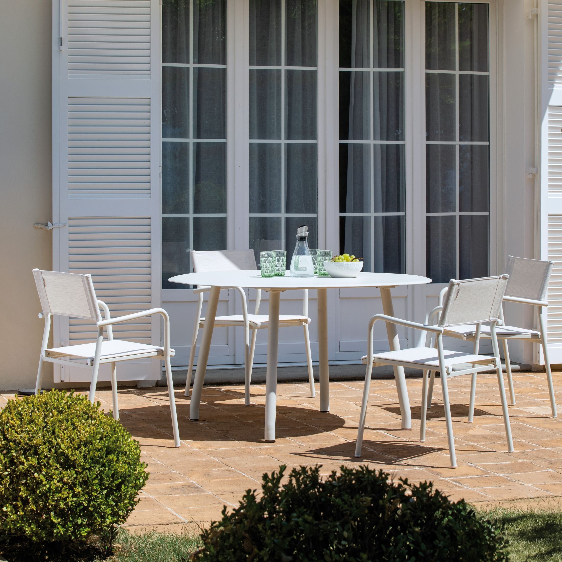 Fauteuil de jardin empilable "Tosca" en métal peint 55x55 cm 98h