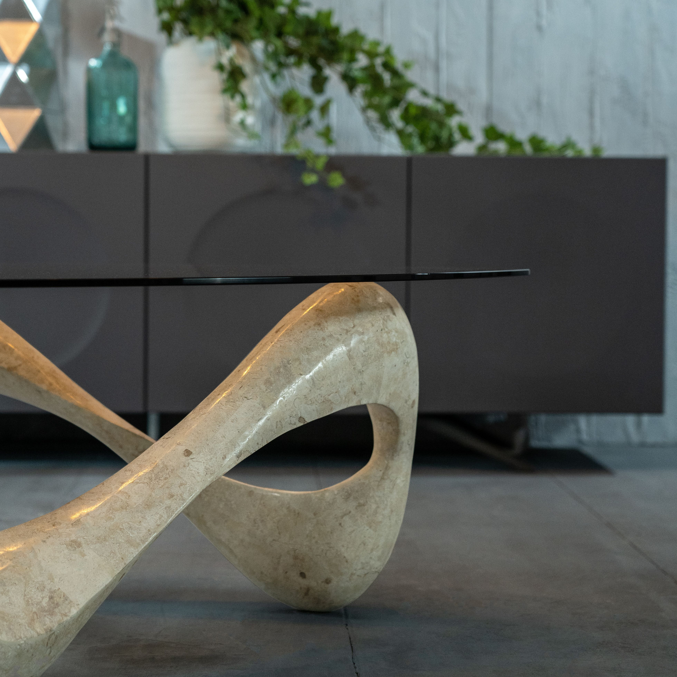 Mesita baja en piedra fósil "Tetris" tapa de cristal templado 100x100 cm 42,5h