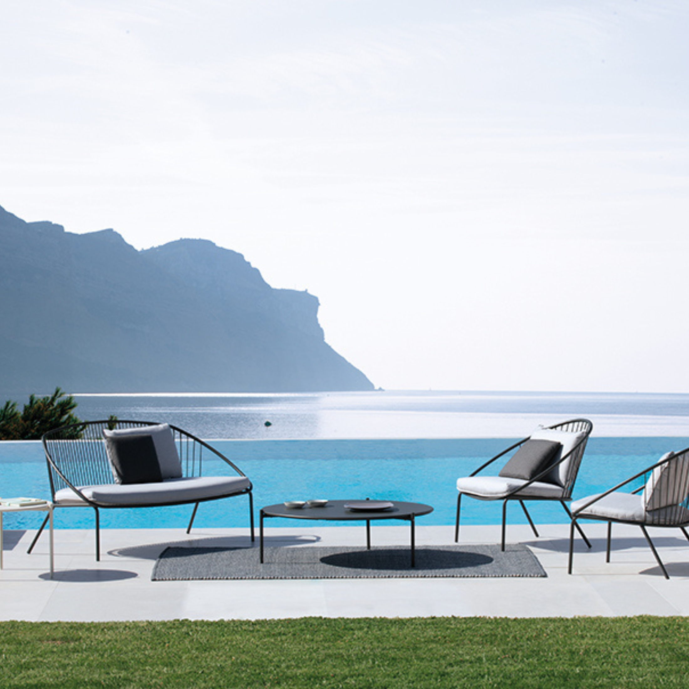 Table basse ronde en métal "Aria3" table de jardin empilable 110x110 cm 35h