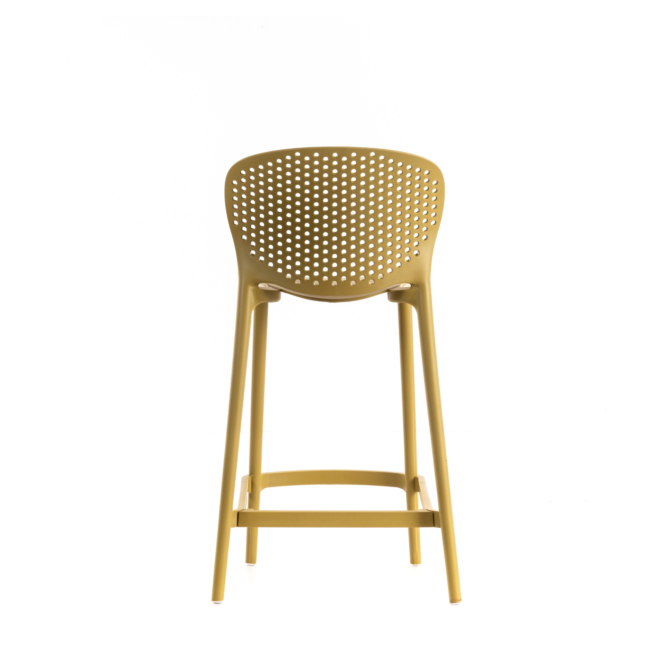 Tabouret haut empilable en PP avec repose-pieds "Spot" 46x42 cm 93h