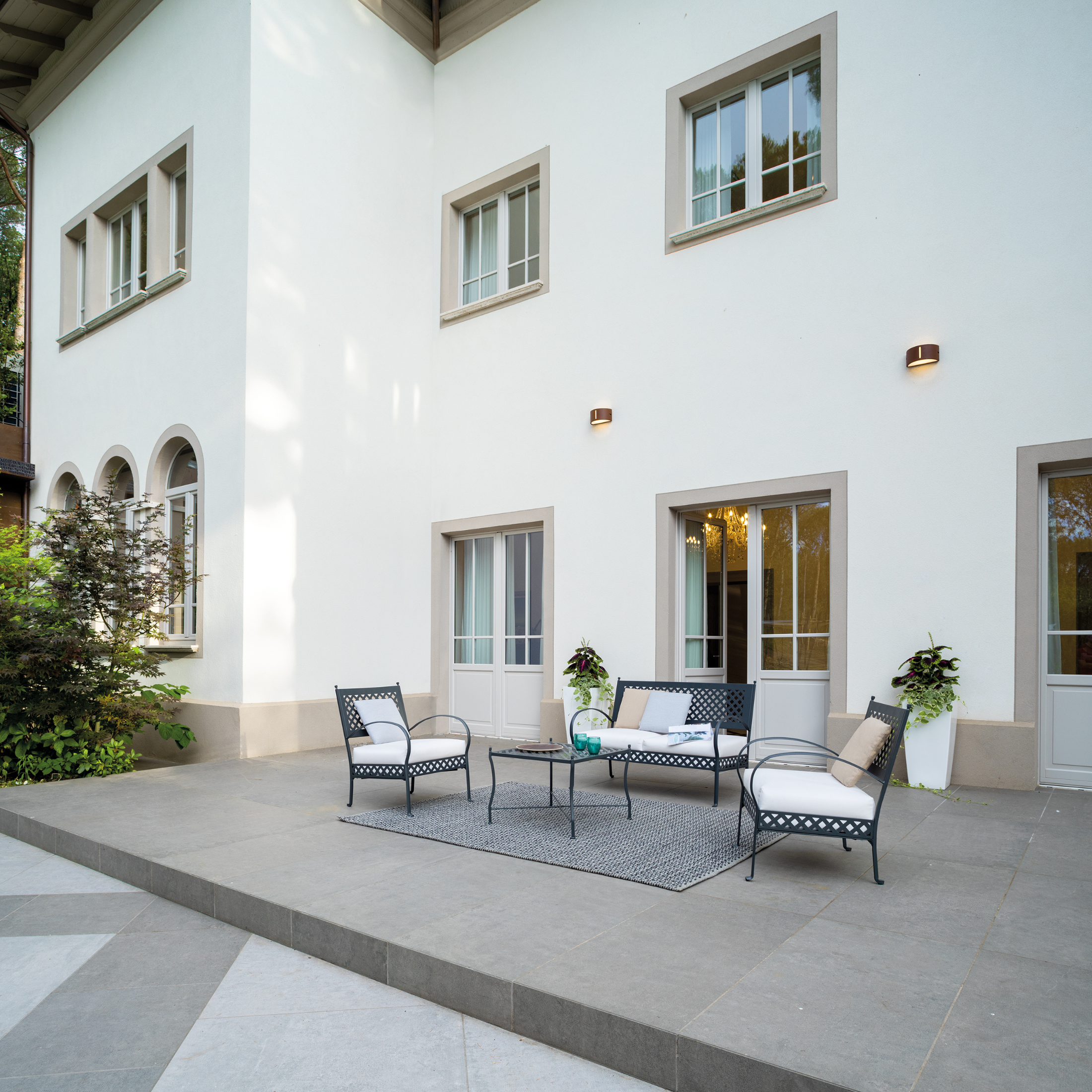 Table basse en métal "Printemps" table basse pour jardin 64x64 cm 49h