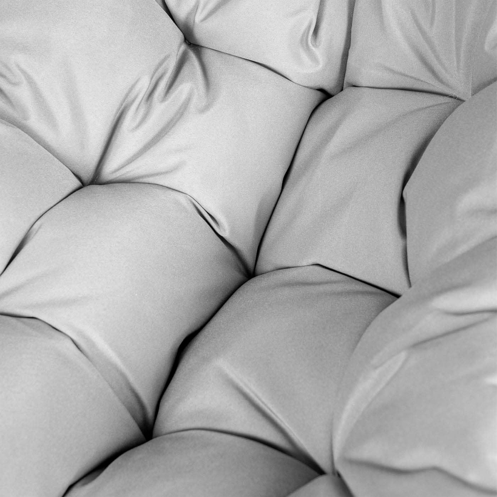 Poltrona sospesa a dondolo "Rat" da giardino in metallo con cuscini cm 95x95 195h