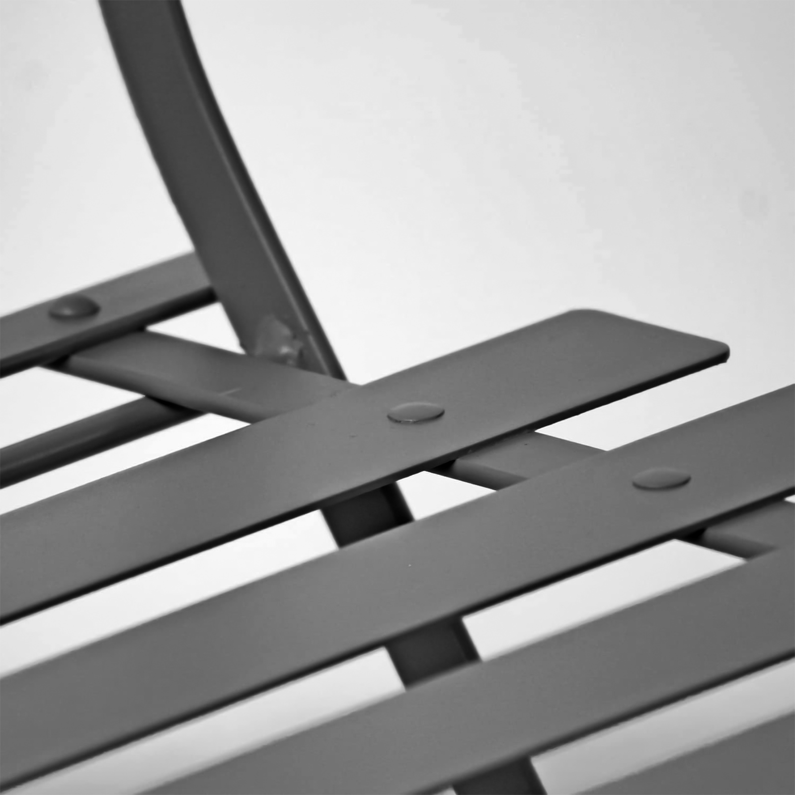 Set da pranzo in acciaio "Giotto" con 2 sedie + tavolo tondo pieghevole