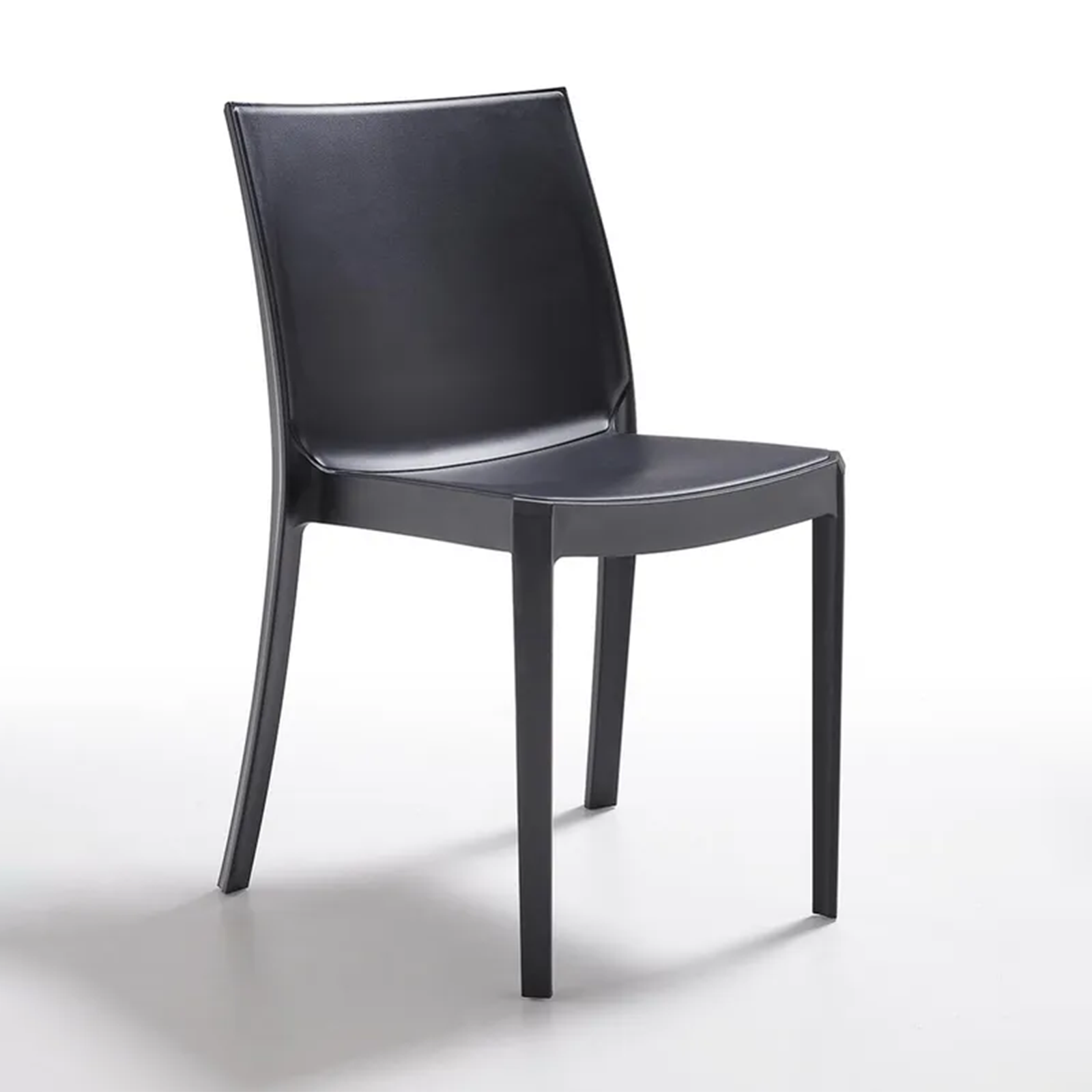 Chaise de salle à manger Perla en polypropylène pour jardin, empilable, antidérapante, 47x55 cm, 82h