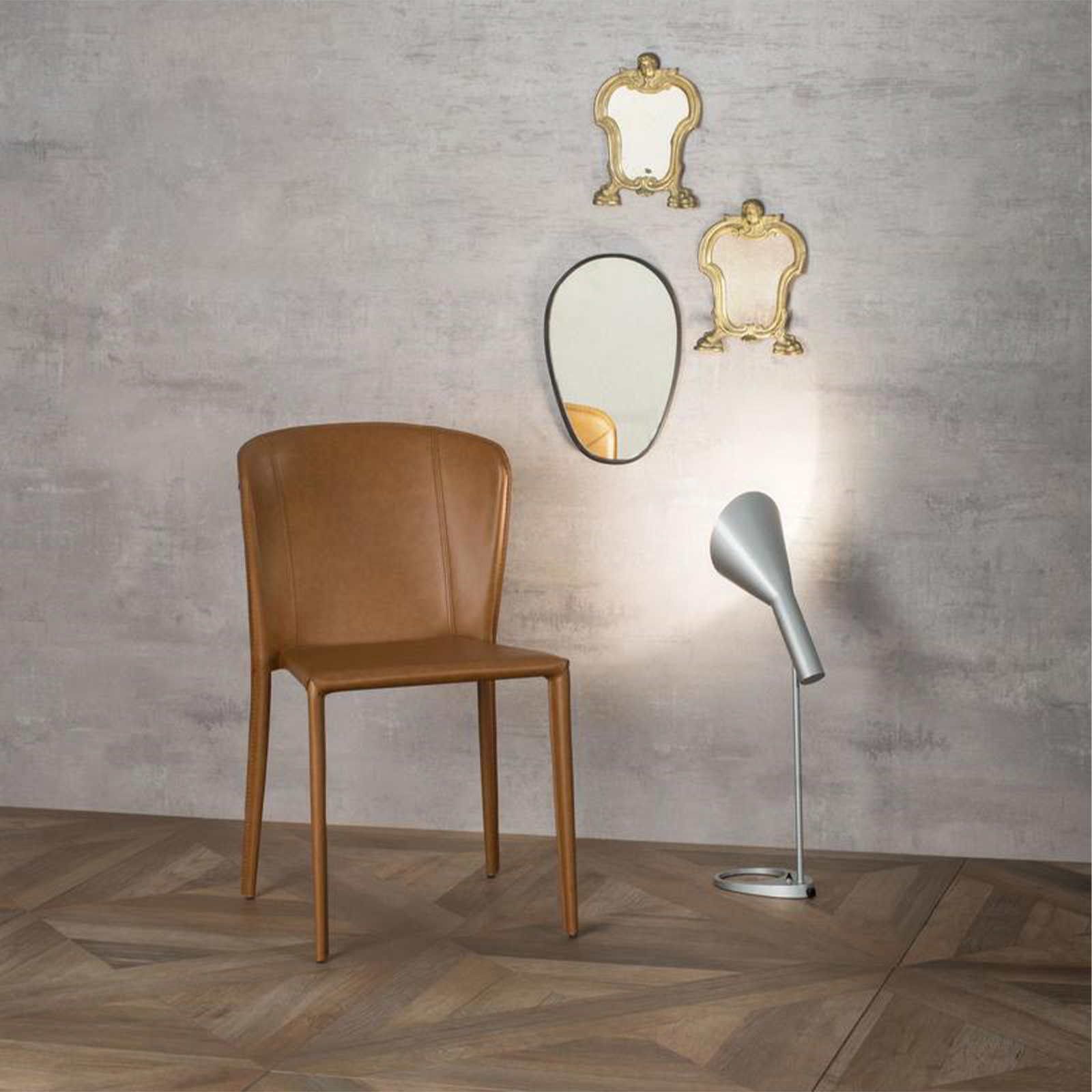 Elégante chaise vintage "Break" simili cuir 56x49 cm 82h