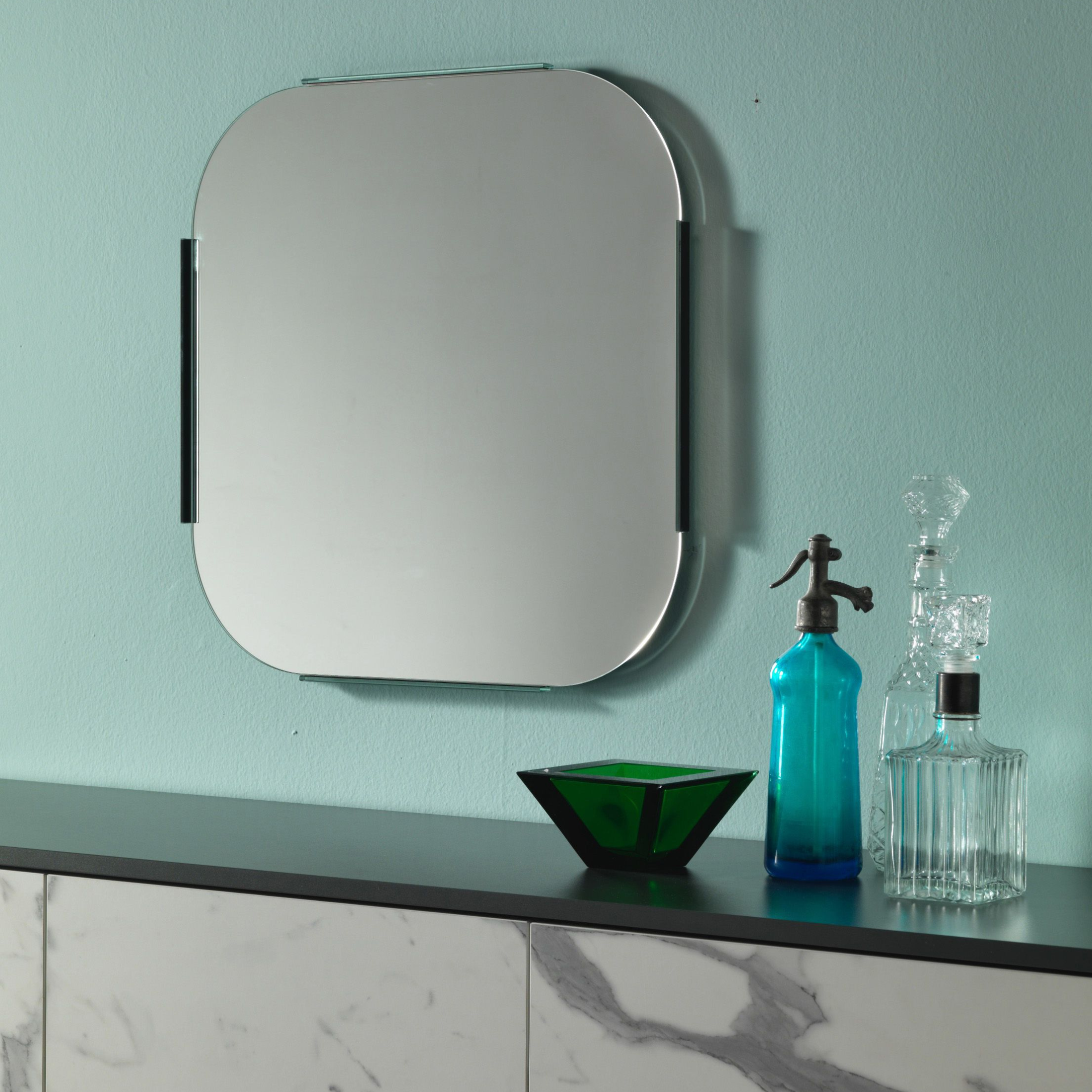 Specchio da parete "Colin" in metallo e vetro cm 61x2 61h