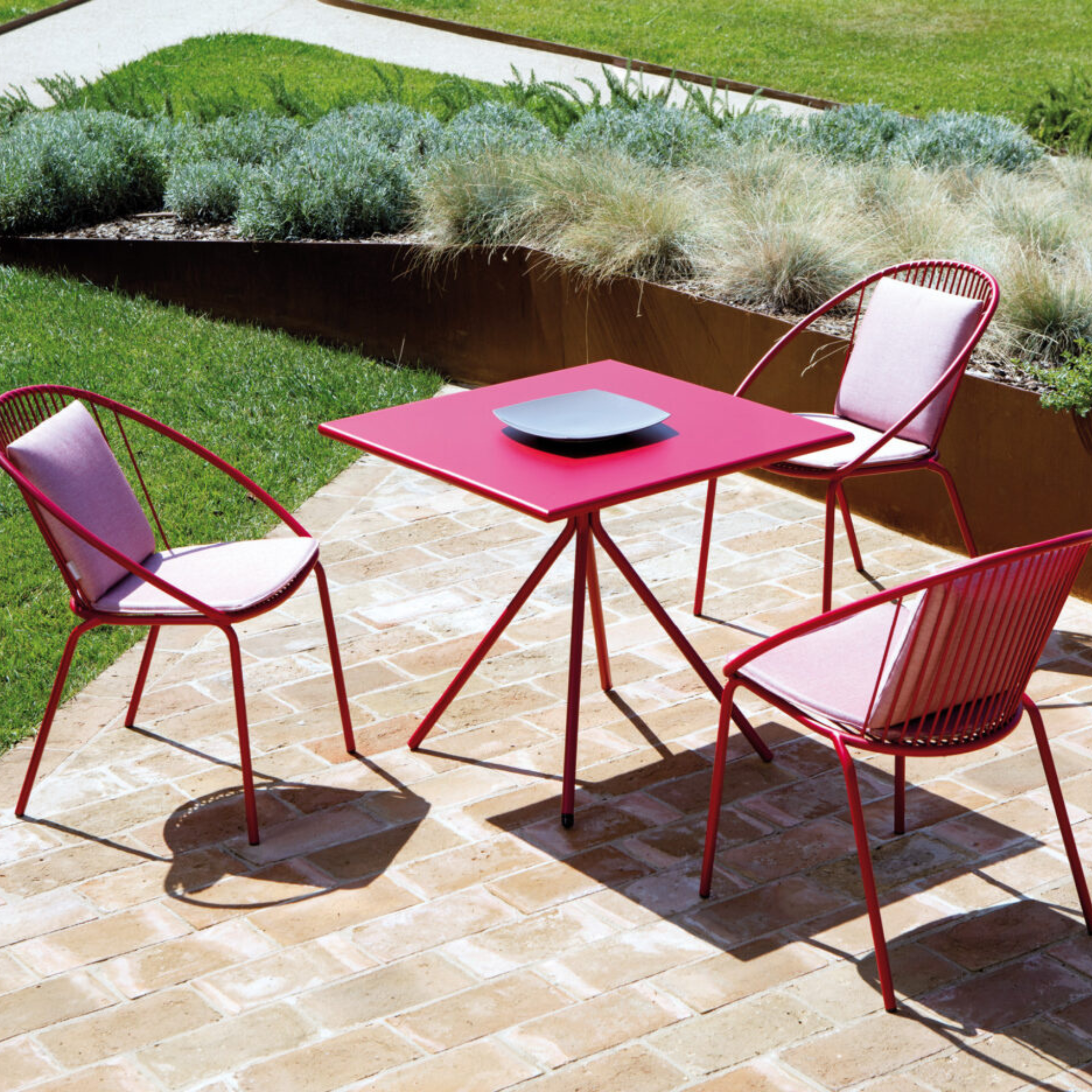 Set di sedie da giardino impilabili "Aria5" in metallo zincato cm 57x58 83h