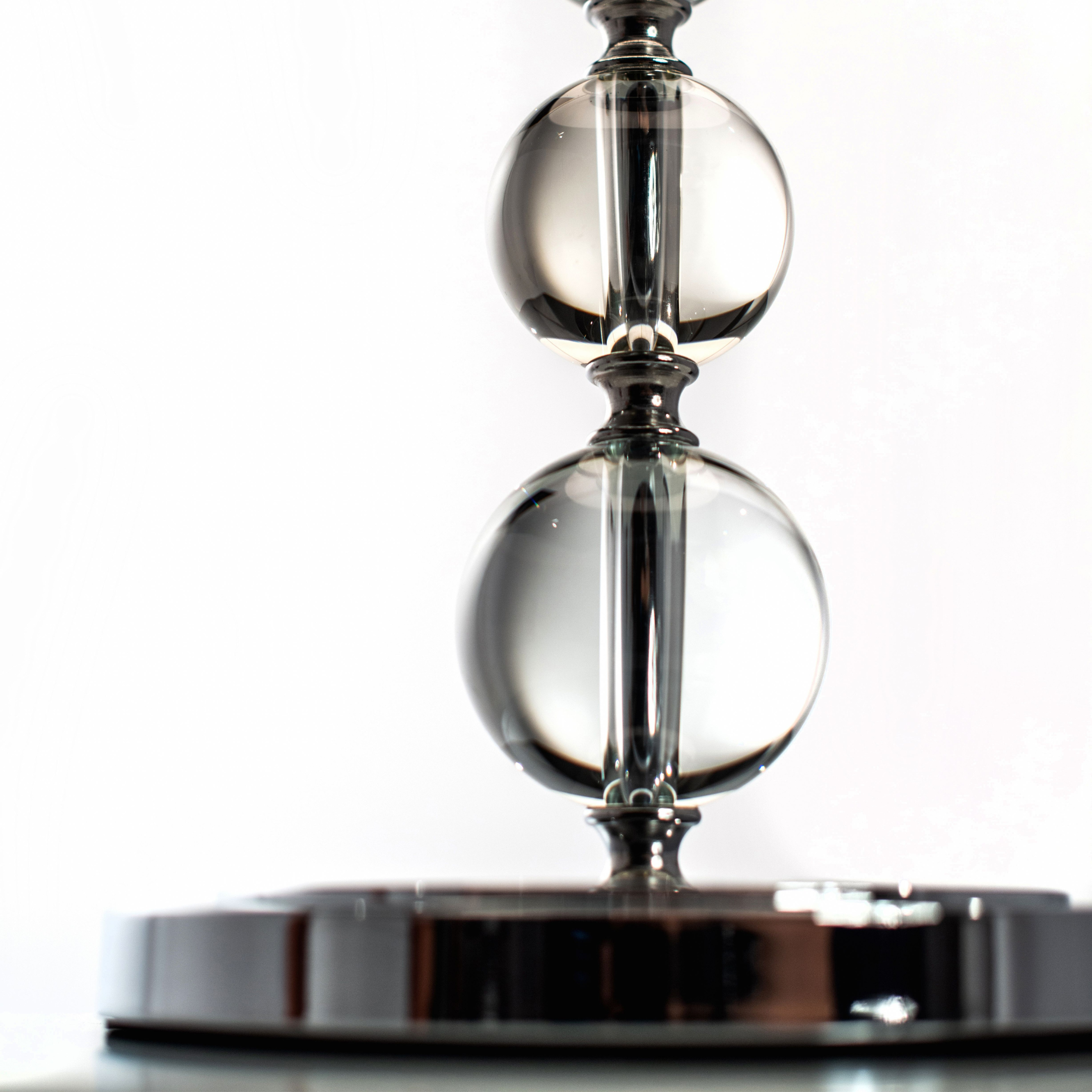 Lampe de table "Giuditta" en plexiglas avec abat-jour en tissu 36x36 cm 63h