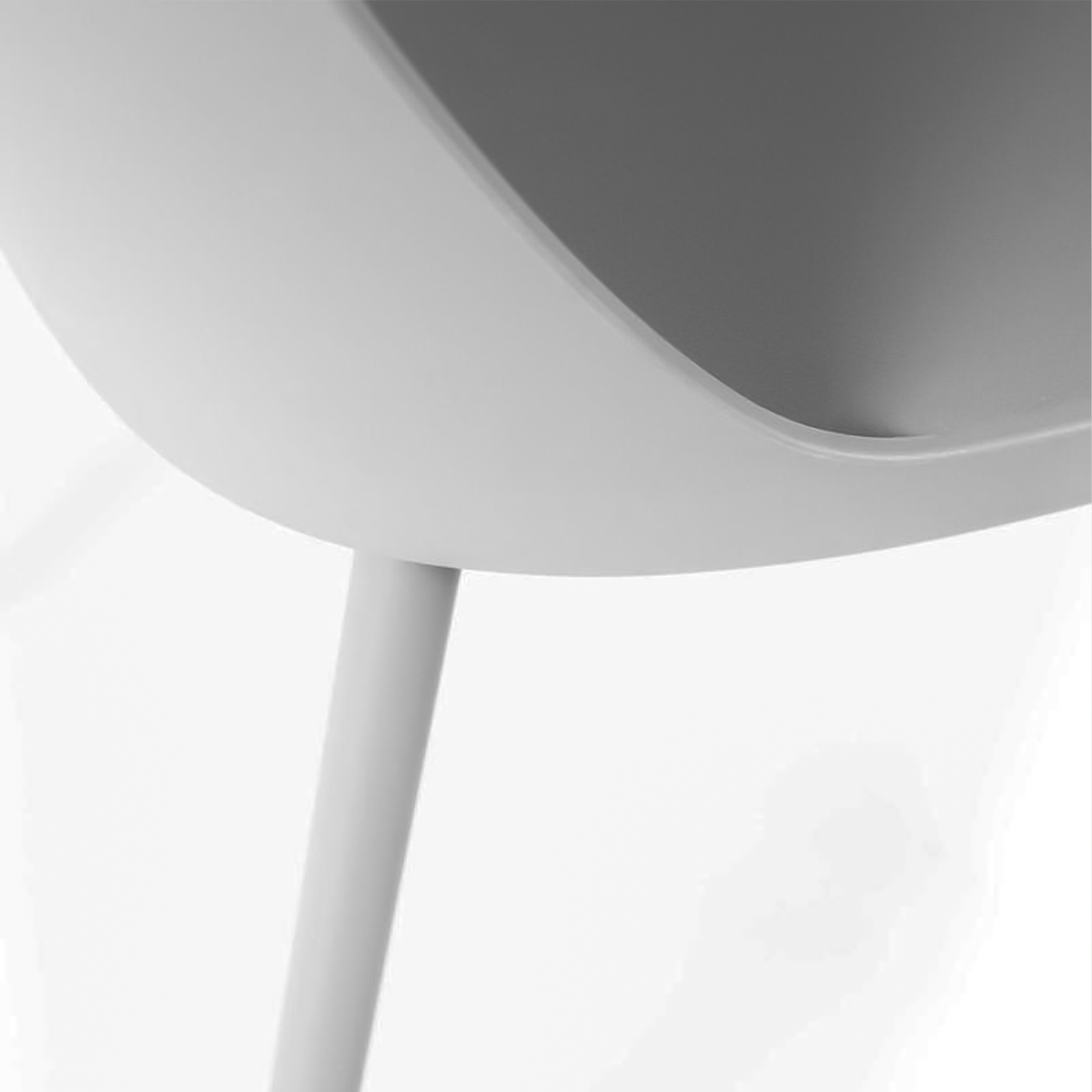 Set di sedie moderne in polipropilene "Paola" con gambe in metallo verniciato