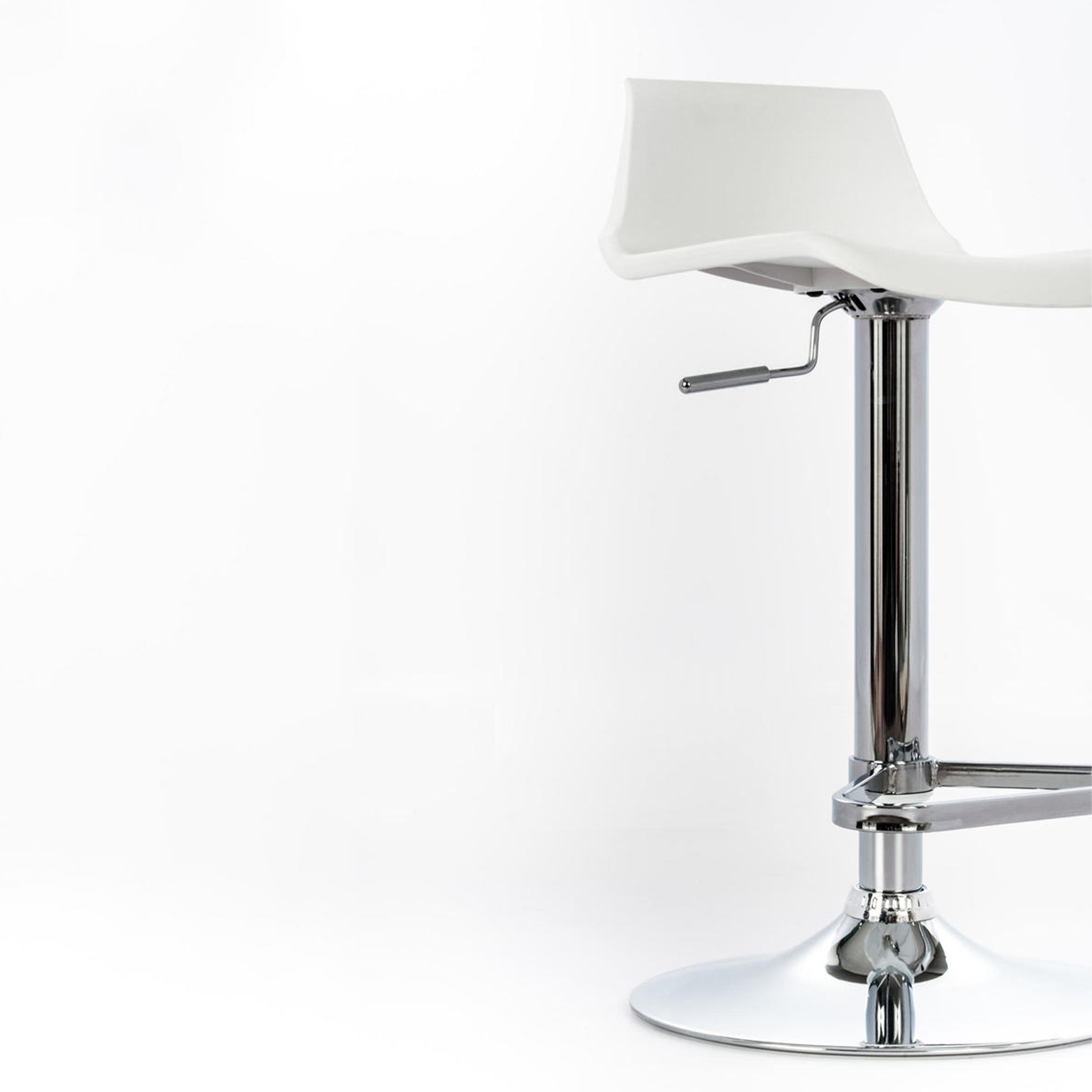 Tabouret haut "Fred" en polypropylène avec vérin à gaz et repose-pieds 41x39 cm 72h
