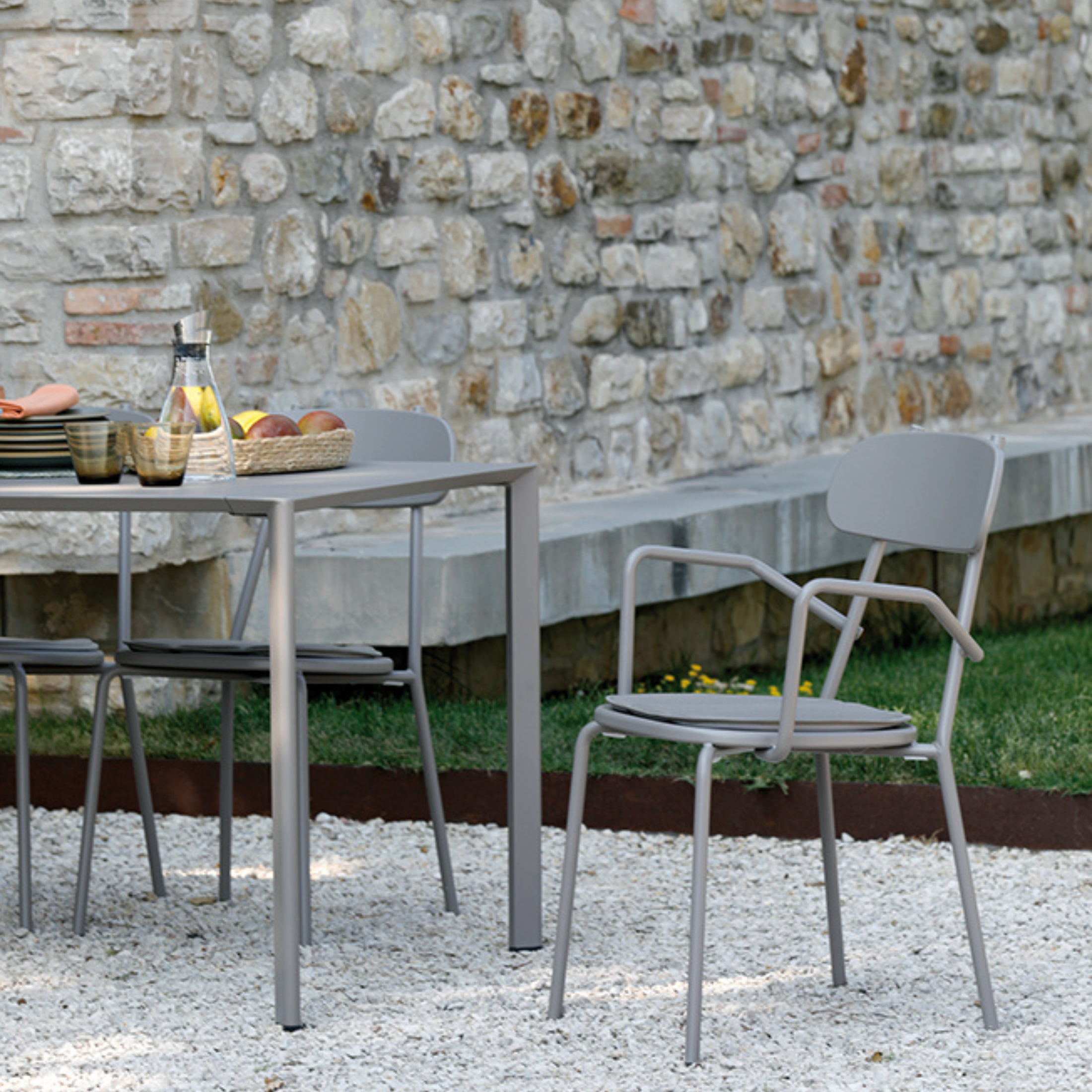Table carrée en métal "Fox1" pour jardin, empilable 80x80 cm 75h