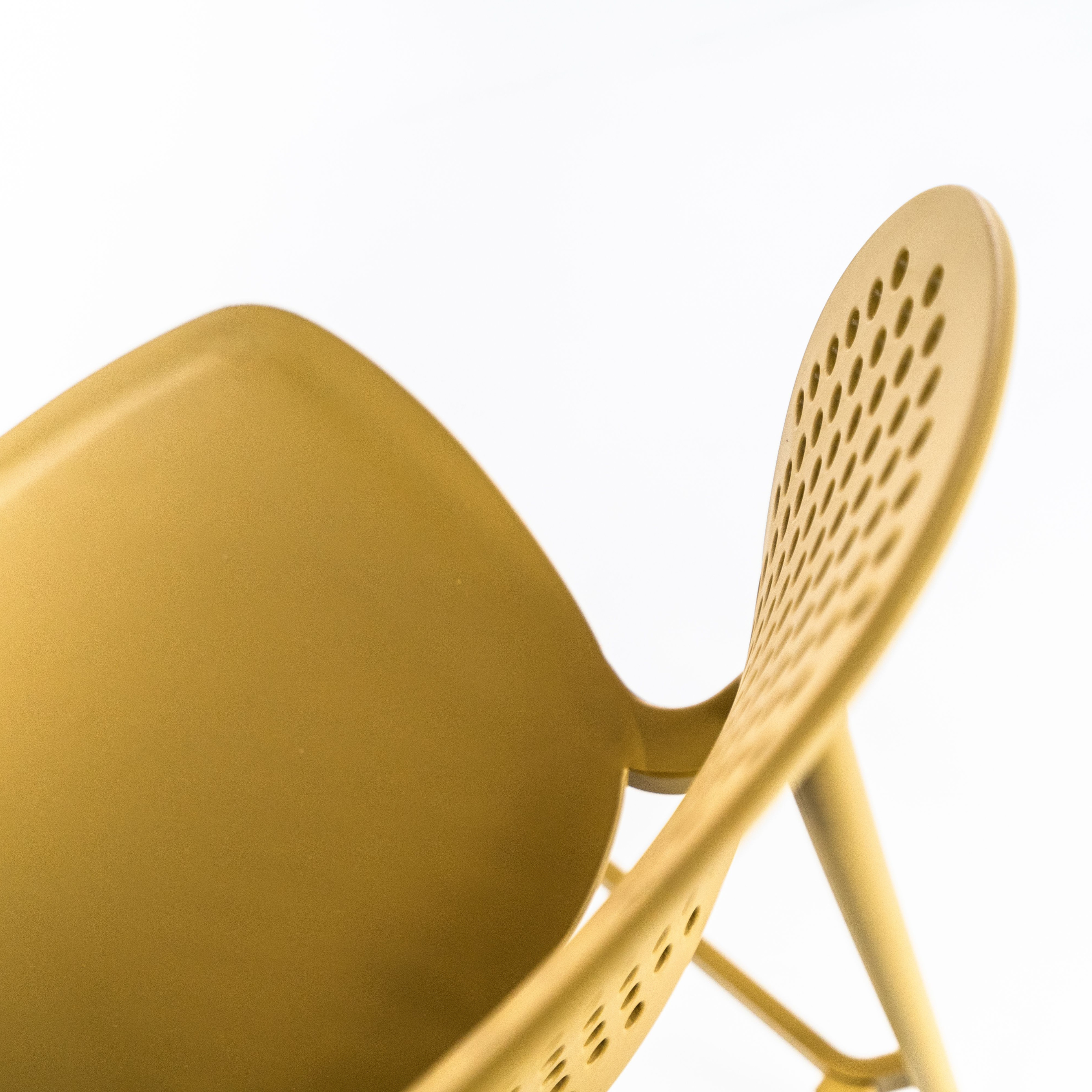 Tabouret haut empilable en PP avec repose-pieds "Spot" 46x42 cm 93h