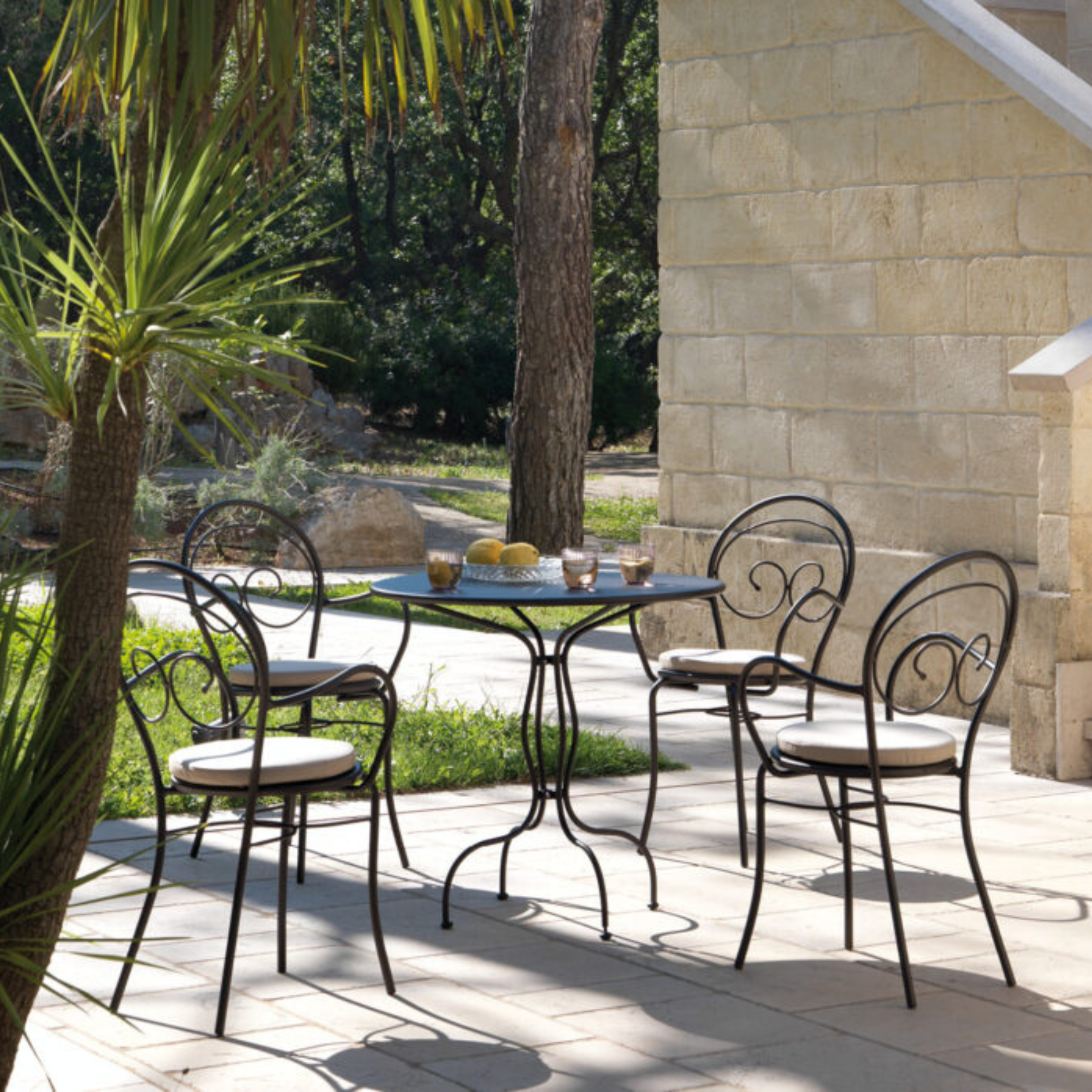 Set di sedie in metallo verniciato "Mimmo" impilabili da giardino cm 51x52 89h