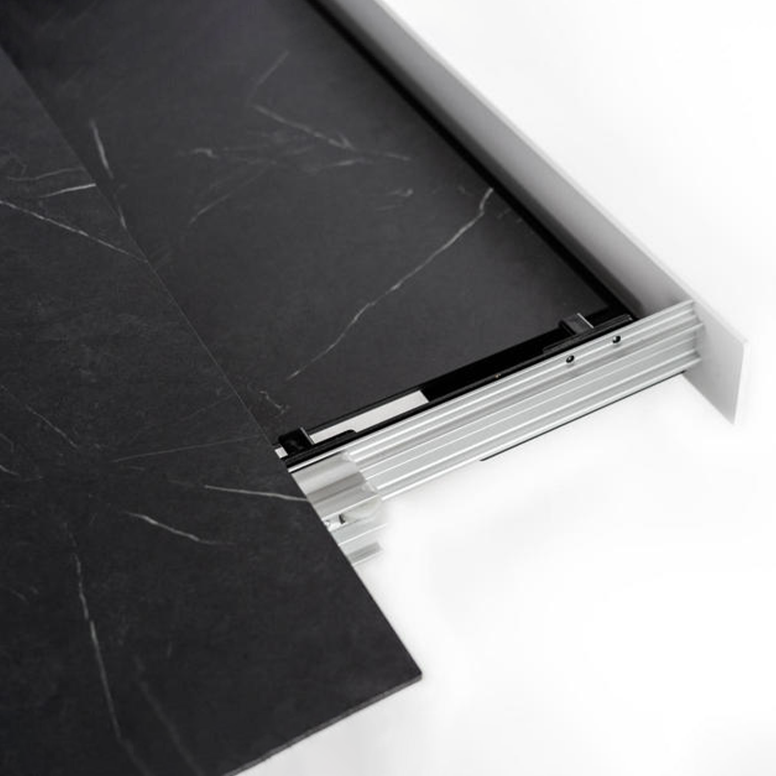 Tavolo allungabile "Hugo" piano in HPL gambe in alluminio 10 posti cm 270x90 76h