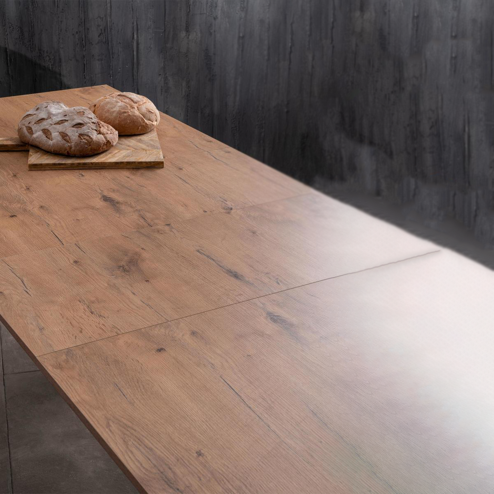 Table extensible "Big", plateau mélaminé, pieds métal, 14 places, 316x90 cm, 76h