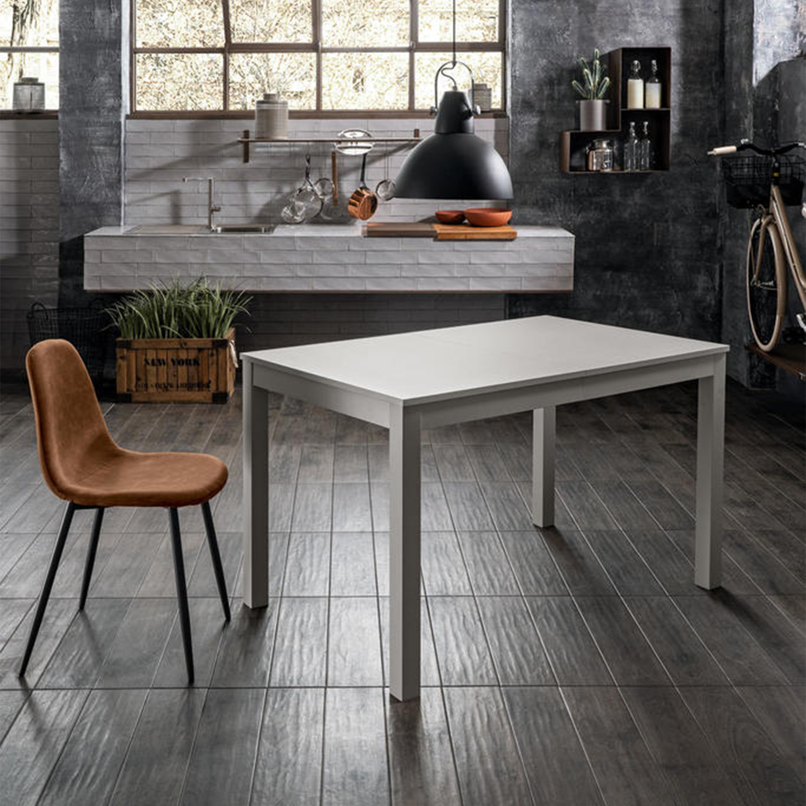 Mesa extensible "Traffic" tapa de melamina, patas de madera maciza 130/210x80 cm 76h