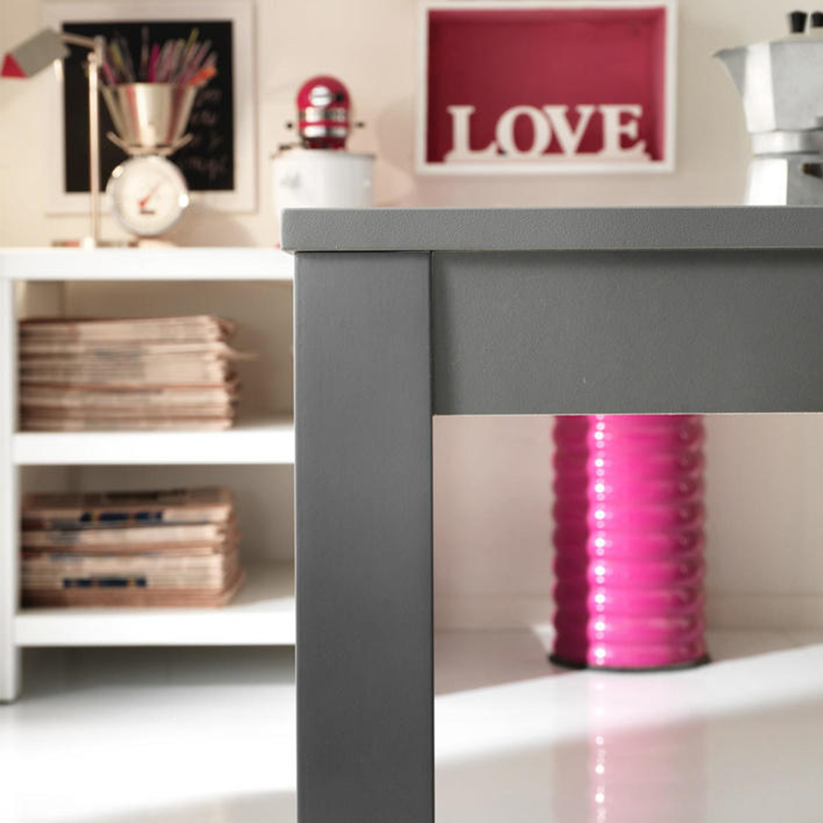 Mesa extensible "Traffic" tapa de melamina, patas de madera maciza 130/210x80 cm 76h