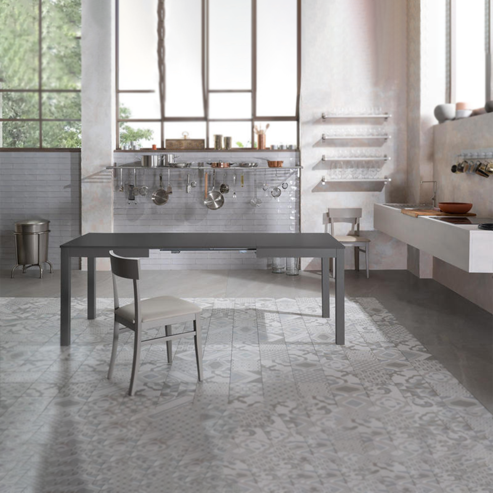 Mesa extensible "Traffic" tapa de melamina, patas de madera maciza 130/210x80 cm 76h