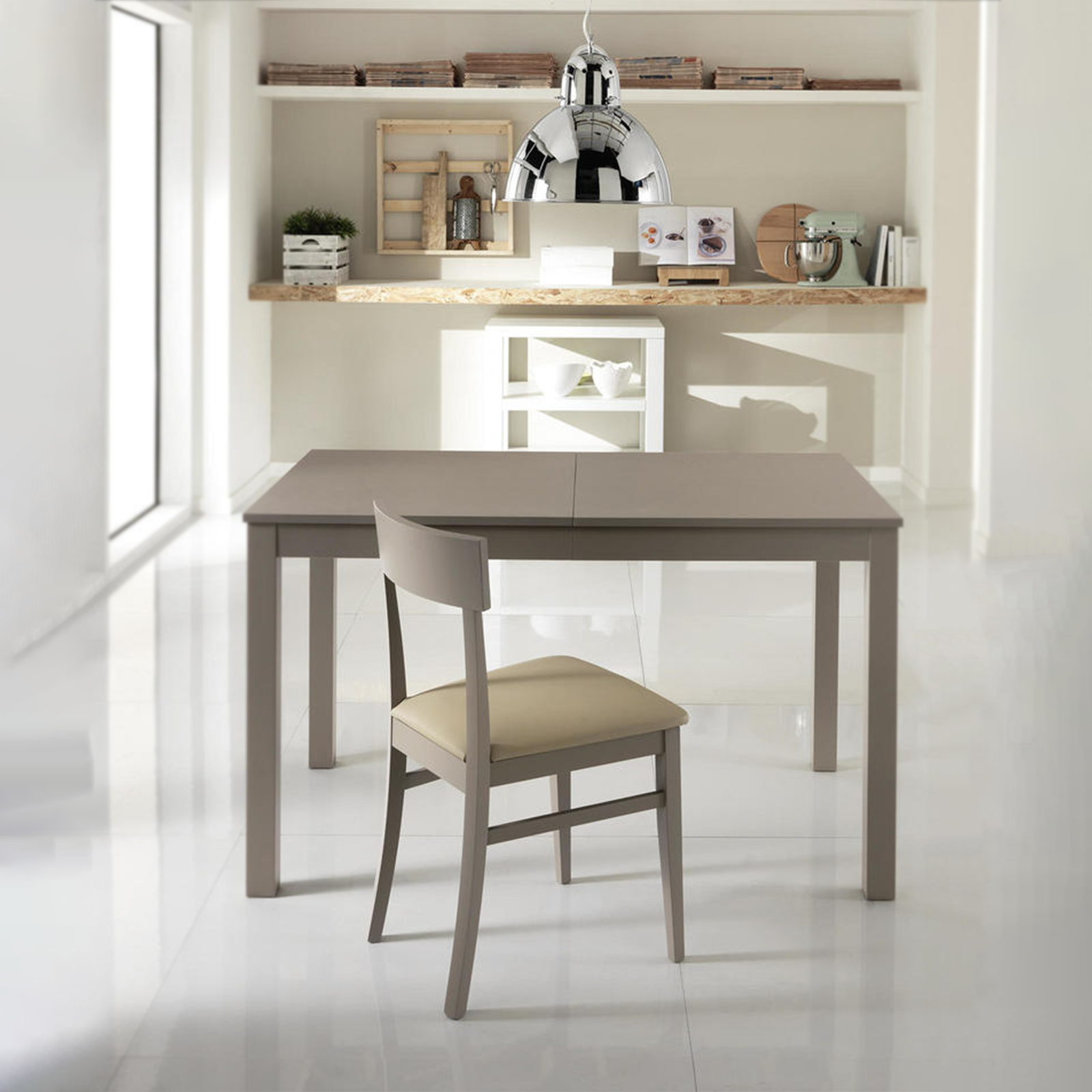 Mesa extensible "Traffic" tapa de melamina, patas de madera maciza 130/210x80 cm 76h