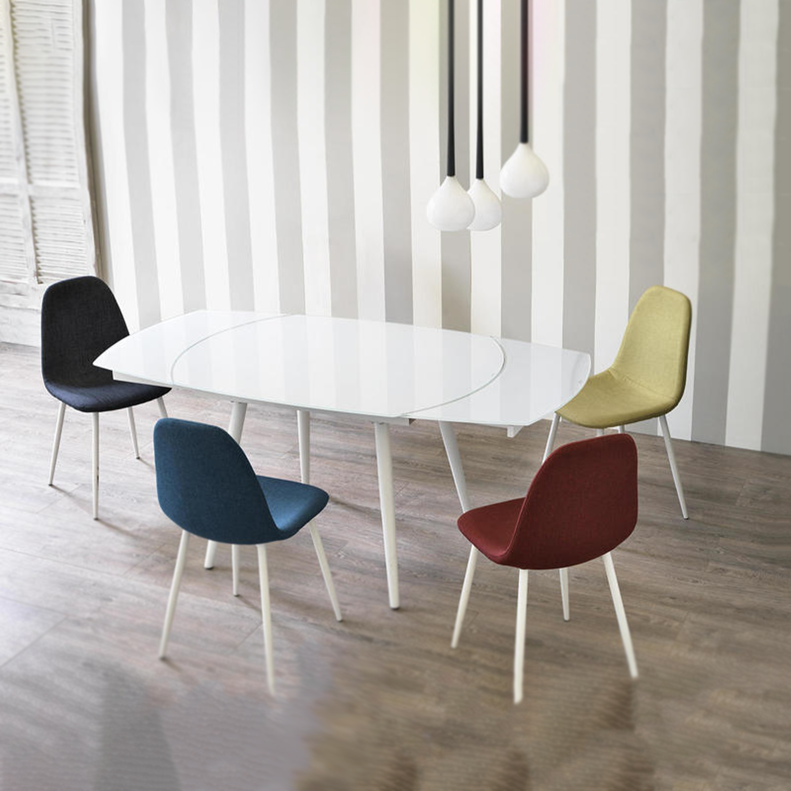Table extensible en verre trempé "Kyoto Four" structure métallique 120/180x90 76h cm