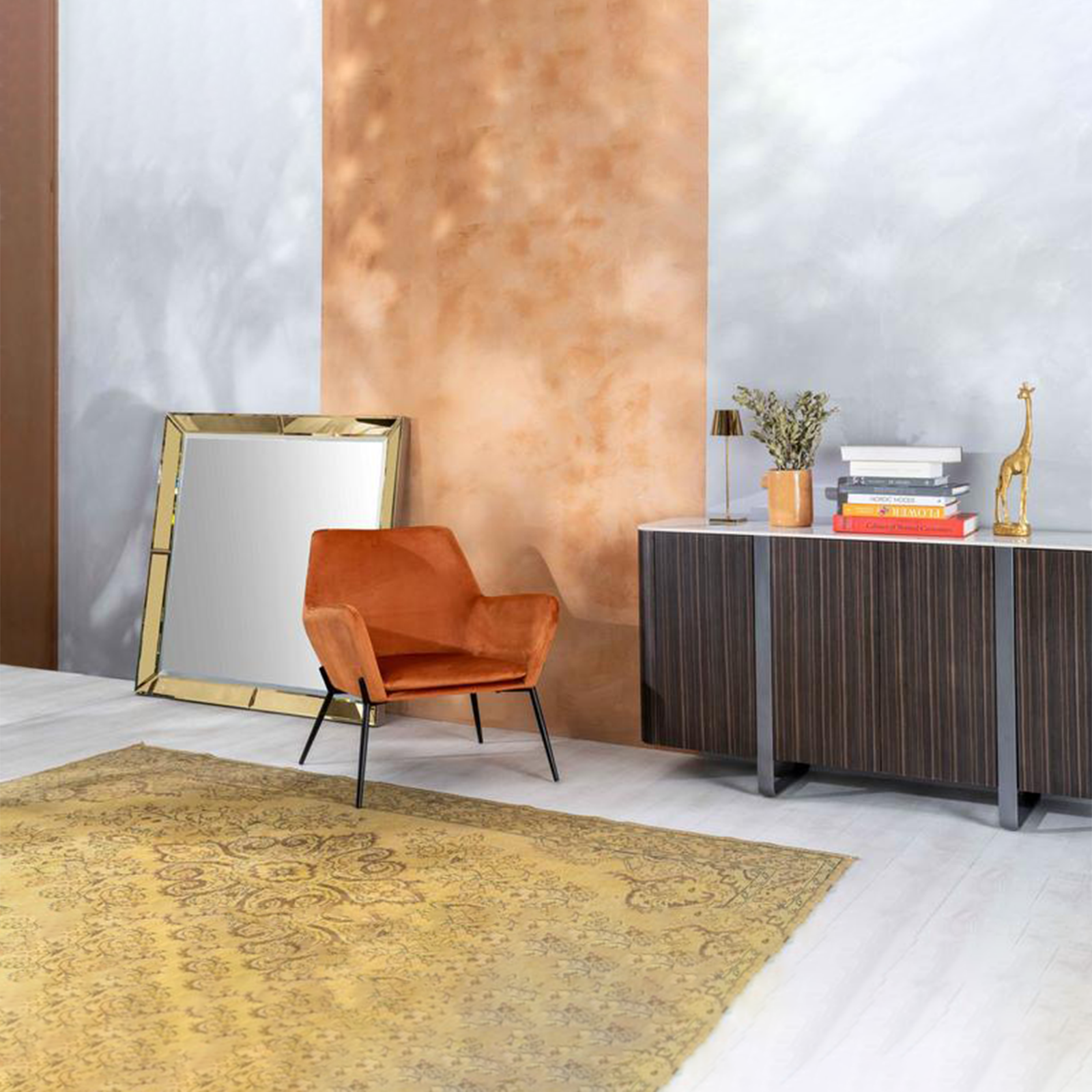 Sillón moderno "Gin" acolchado de terciopelo con patas de metal 70x72 79h cm