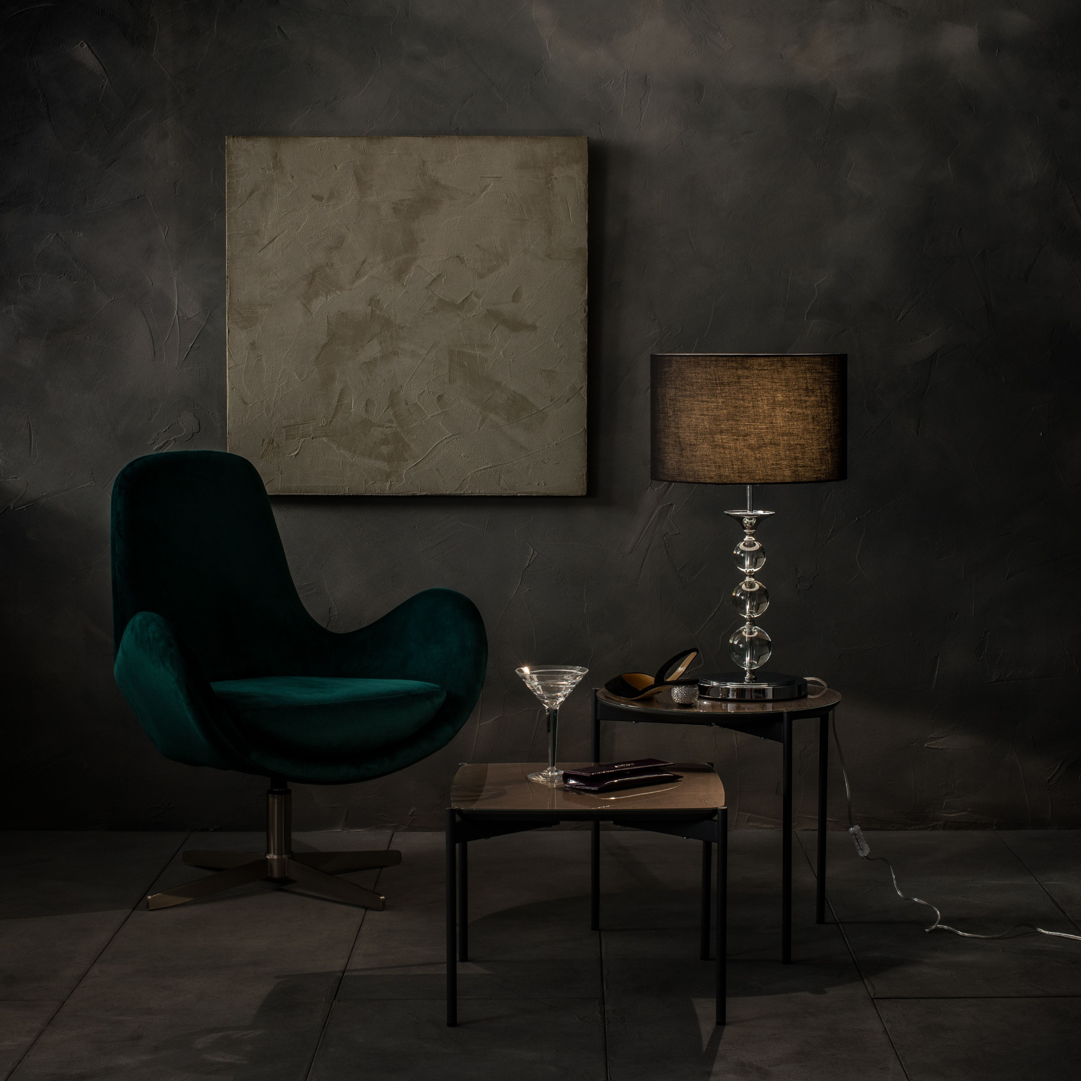 Lampe de table "Giuditta" en plexiglas avec abat-jour en tissu 36x36 cm 63h