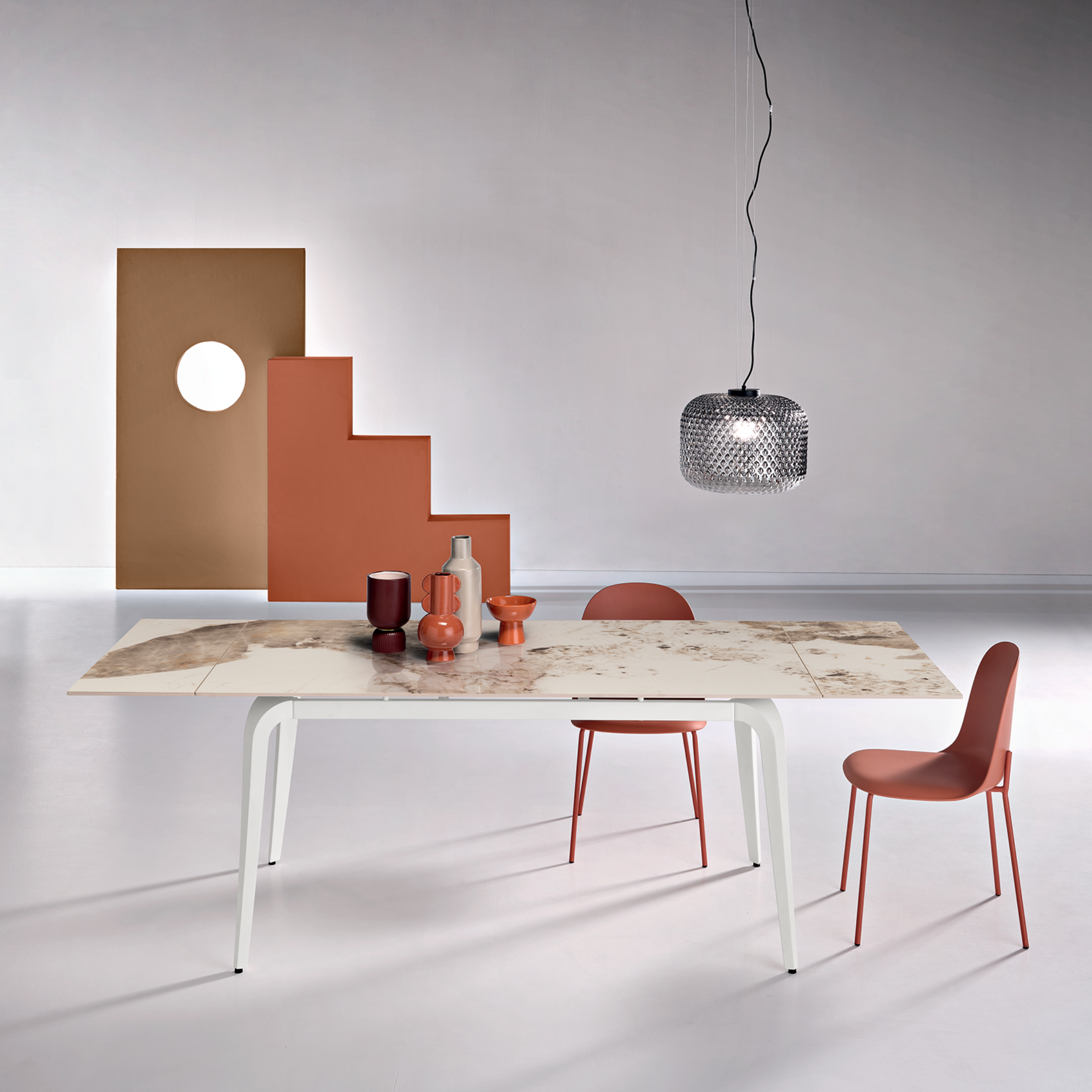 Tavolo allungabile "Gedy" effetto marmo e due allunghe cm 160/240x90 77h