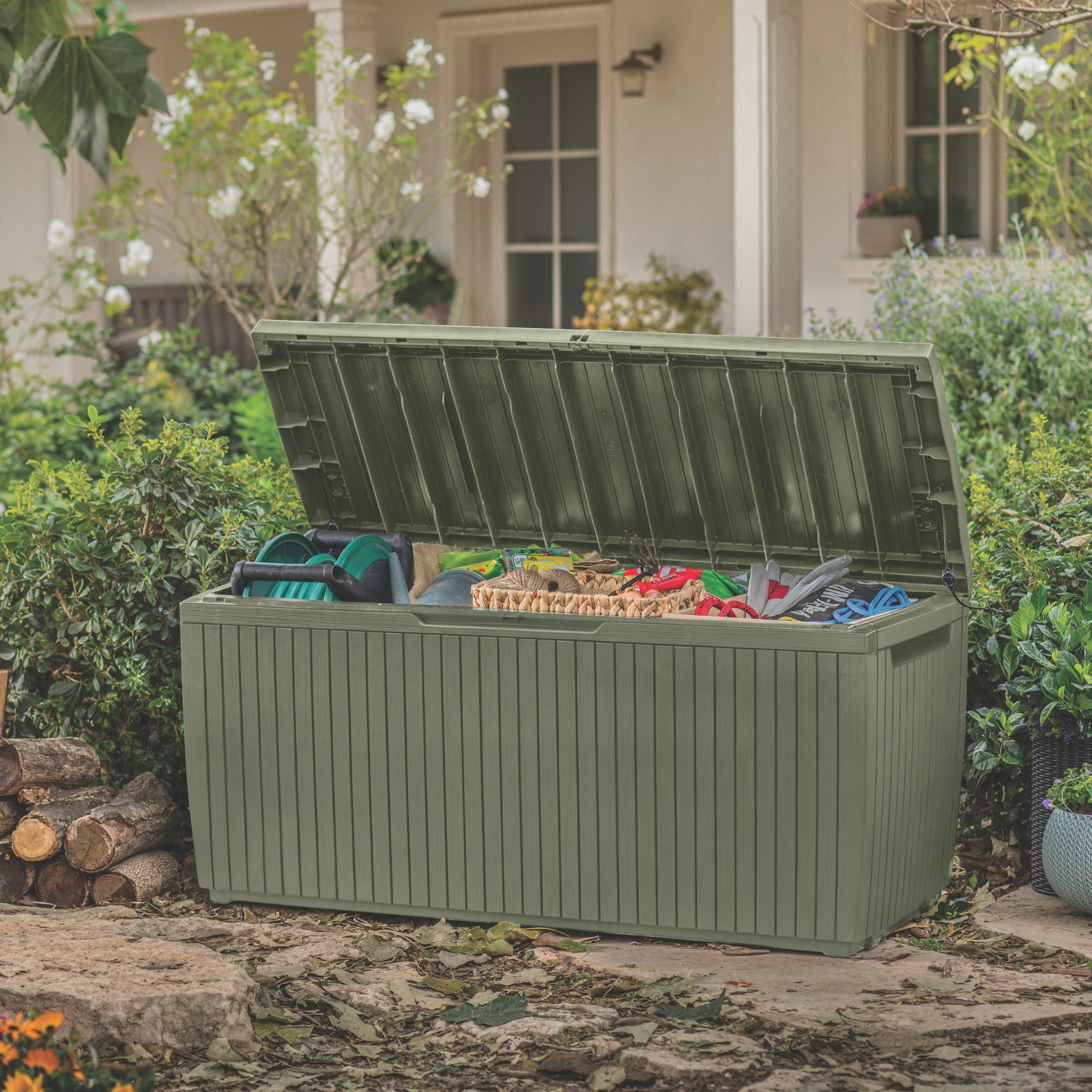 Cassapanca con ruote in resina multiuso "Coral" cm 123x53,5 57h