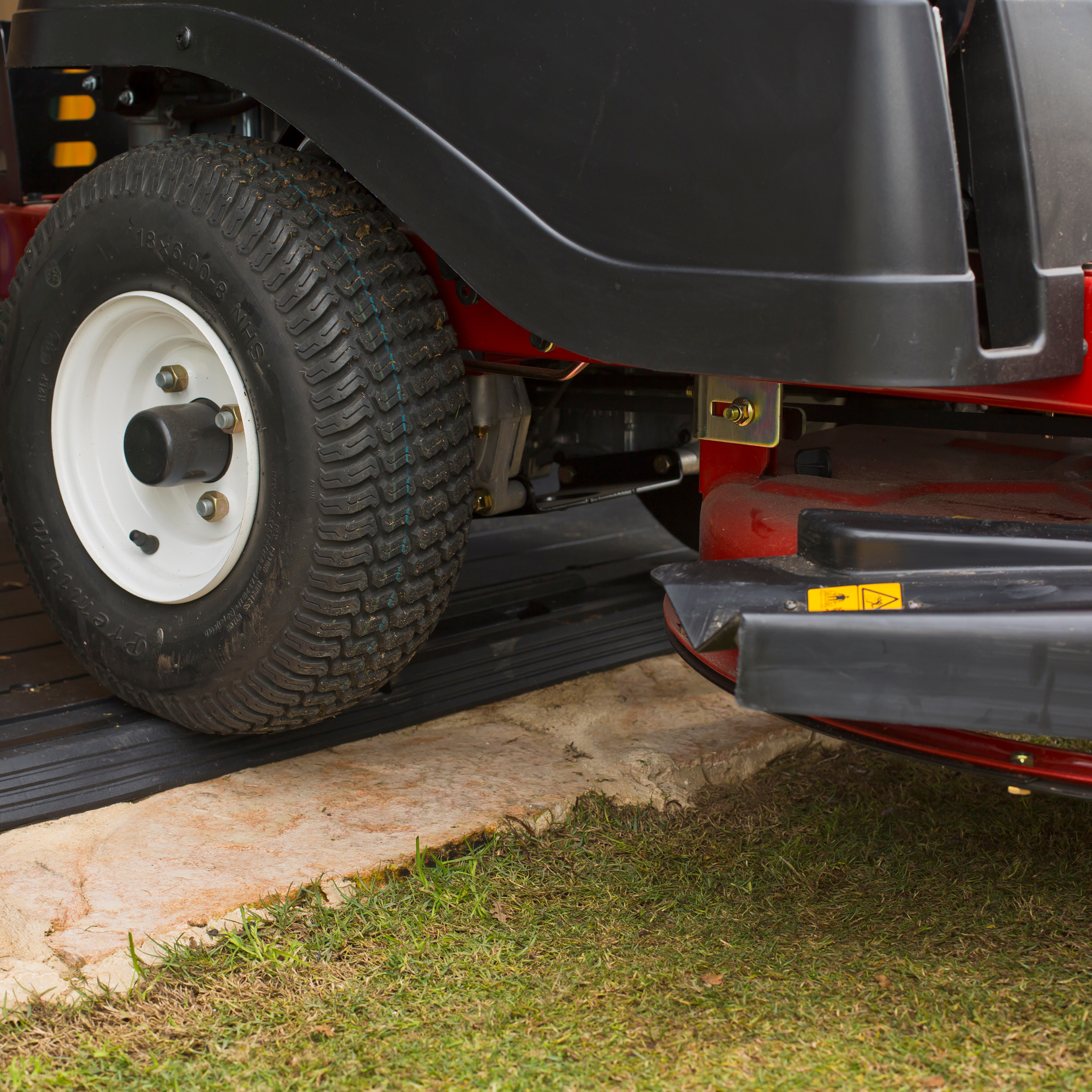 Casetta da giardino "Nido Plus 7511/1175" evotech marrone con doppia opzione di montaggio