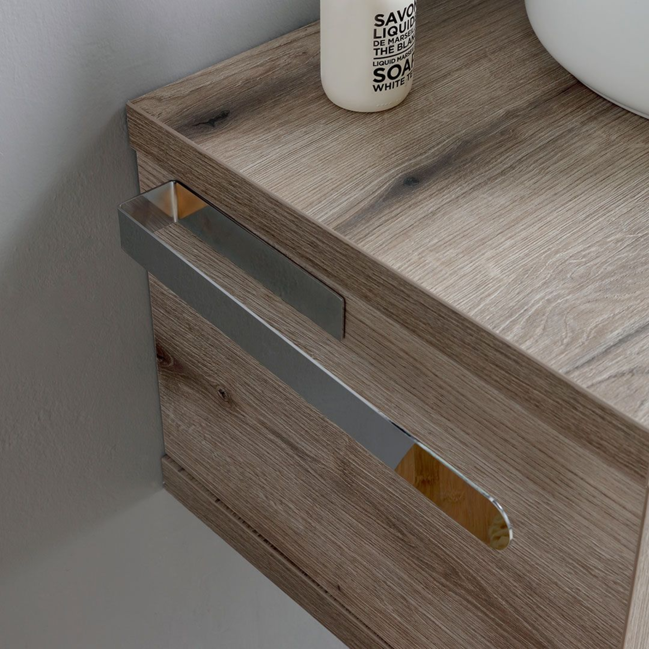 Mobile da bagno sospeso "Paros" 80 cm rovere fossile con lavabo tondo bianco e specchio