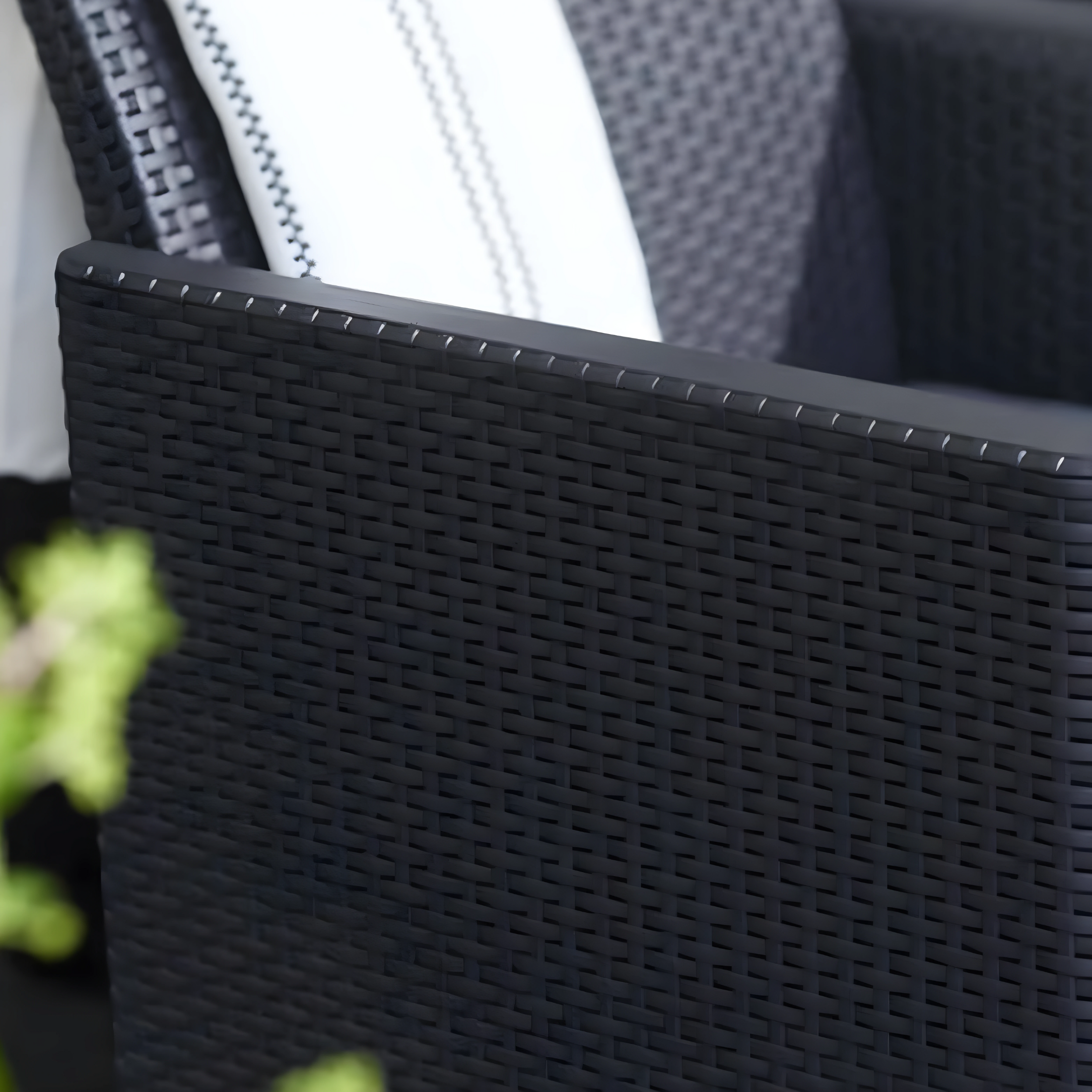 Salottino in resina da giardino "Claire" 2 poltrone + tavolino contenitore