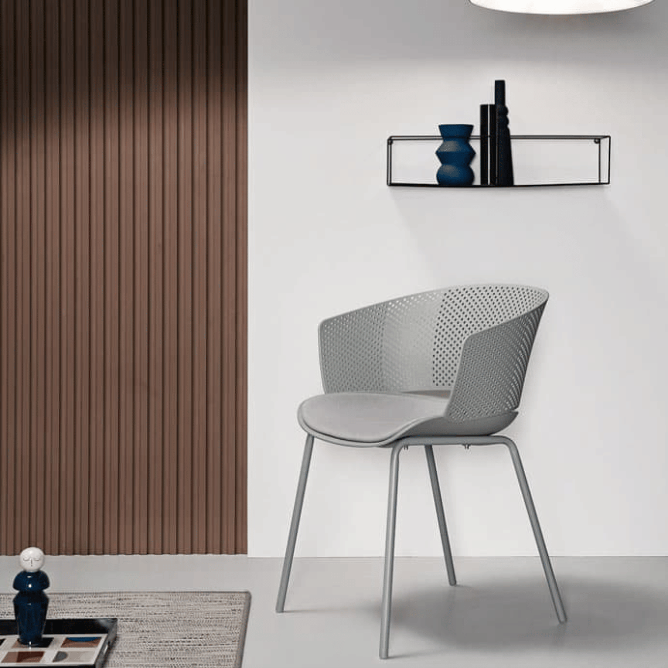 Chaise moderne en polypropylène "Cutolo" avec assise rembourrée 59x53 cm 78h