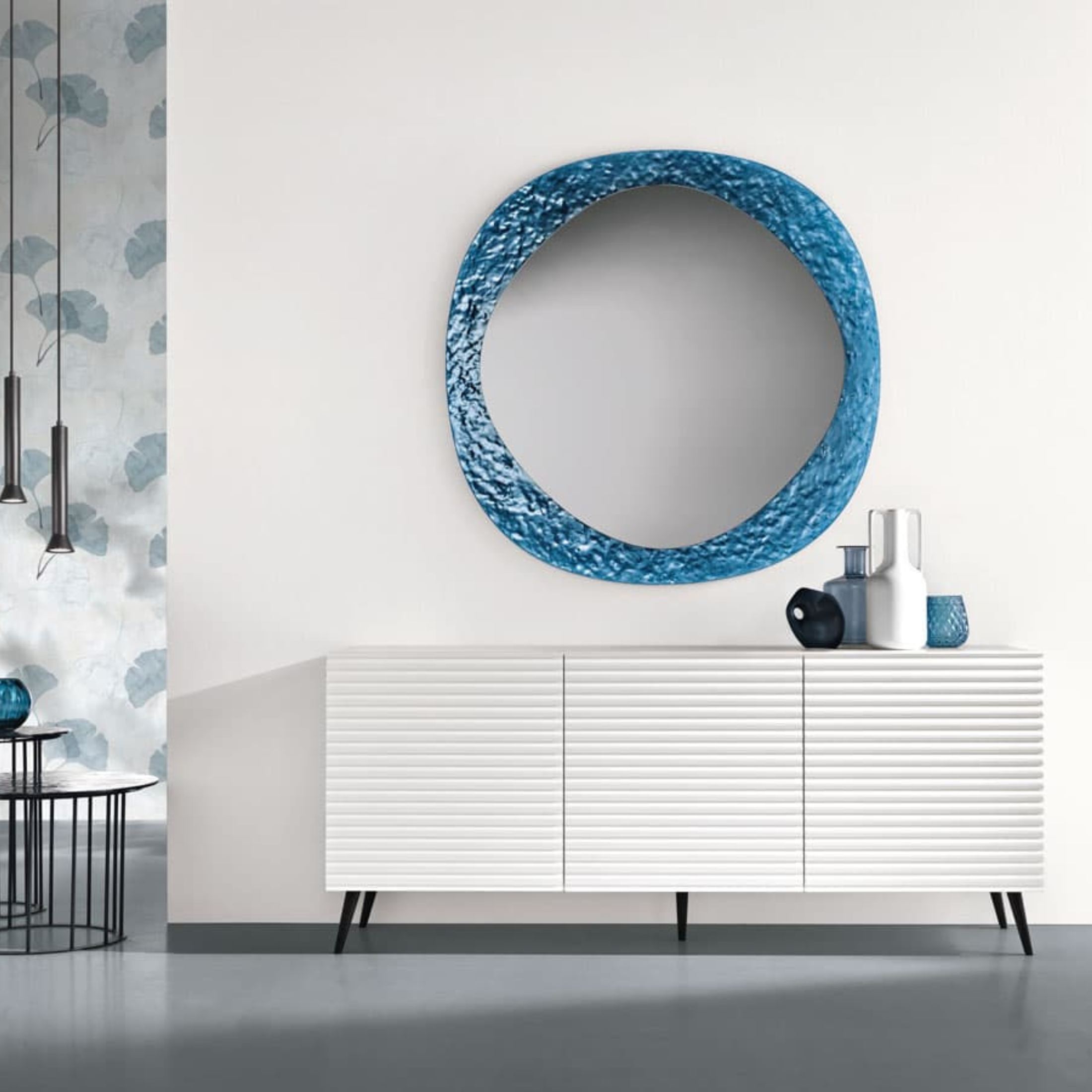 Madia moderna 3 ante già assemblata "Nadia" in legno laccato cm 180x50 h80
