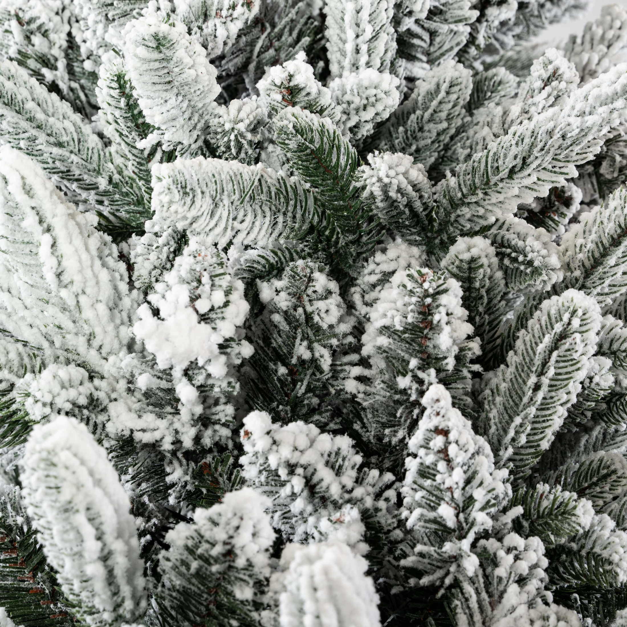 Sapin de Noël enneigé fin "Flocon de neige" en PE effet toucher réel + PVC + flock h210 cm