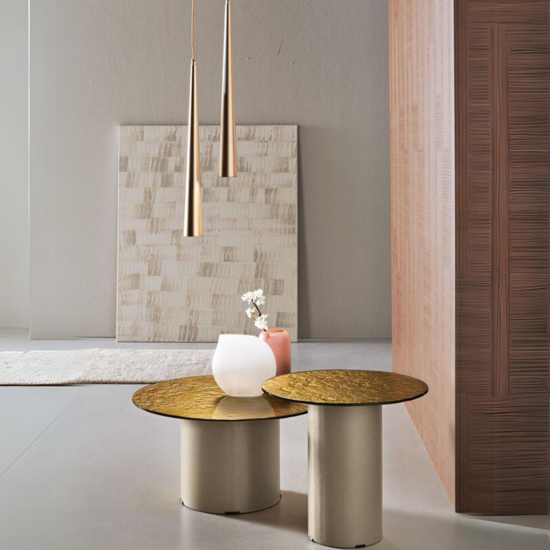 Table basse ronde "Dixon" avec piètement en métal et plateau en verre