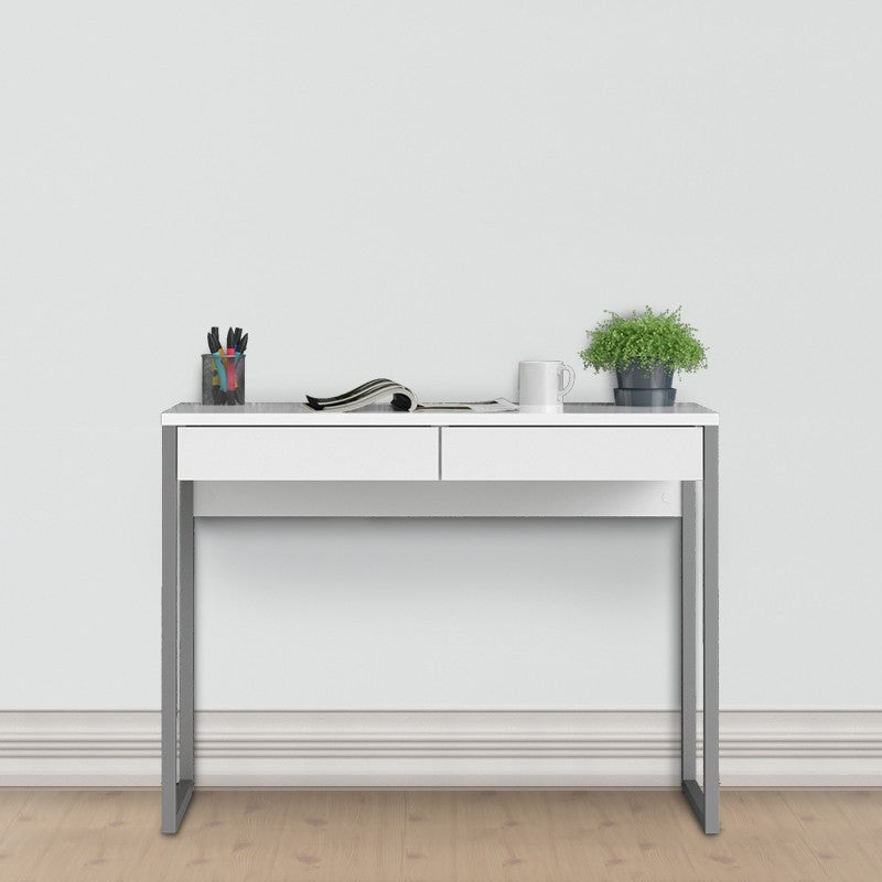 Scrivania in legno laccato bianco con due cassetti e gambe in metallo