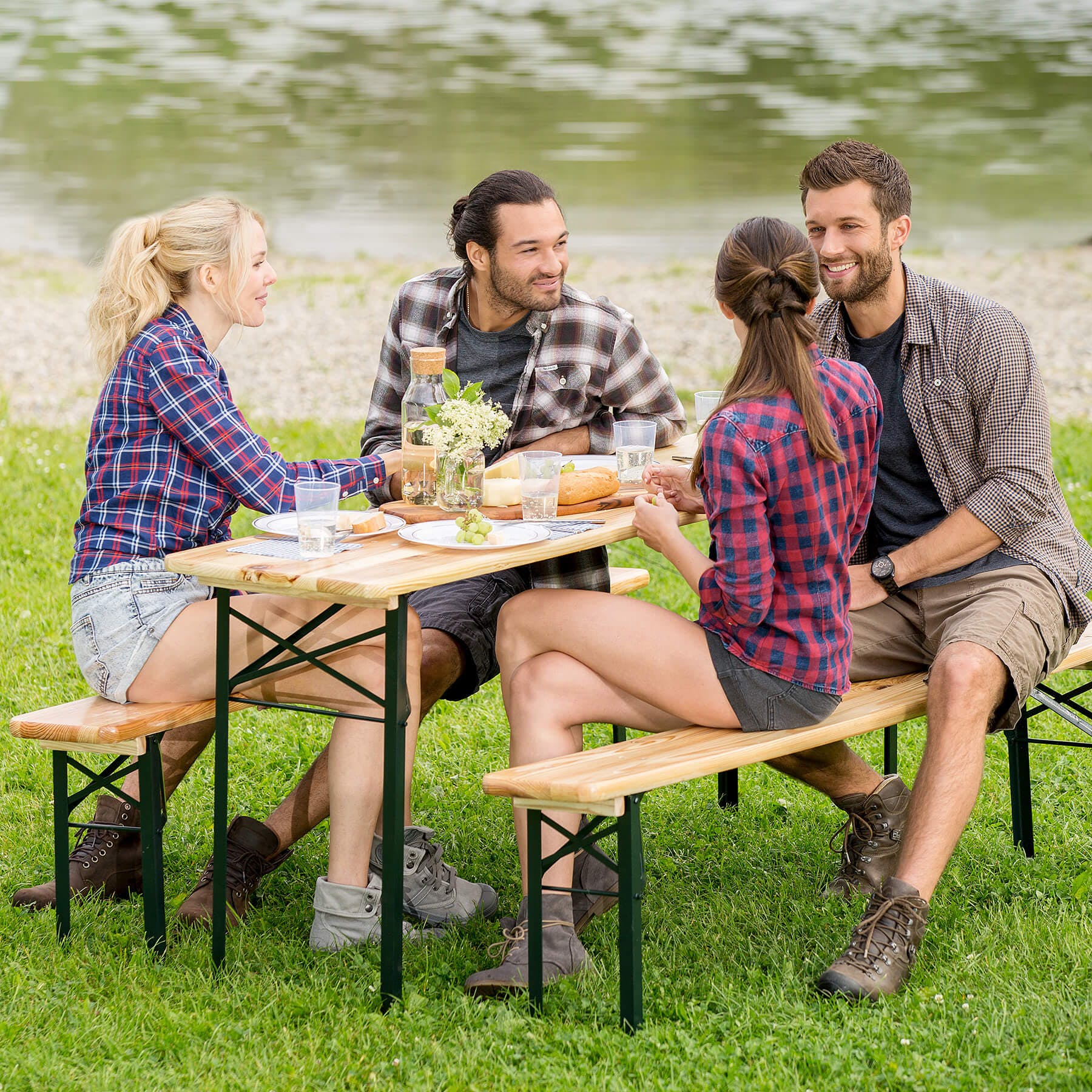 Set birreria con tavolo e panche in acciaio e legno massello