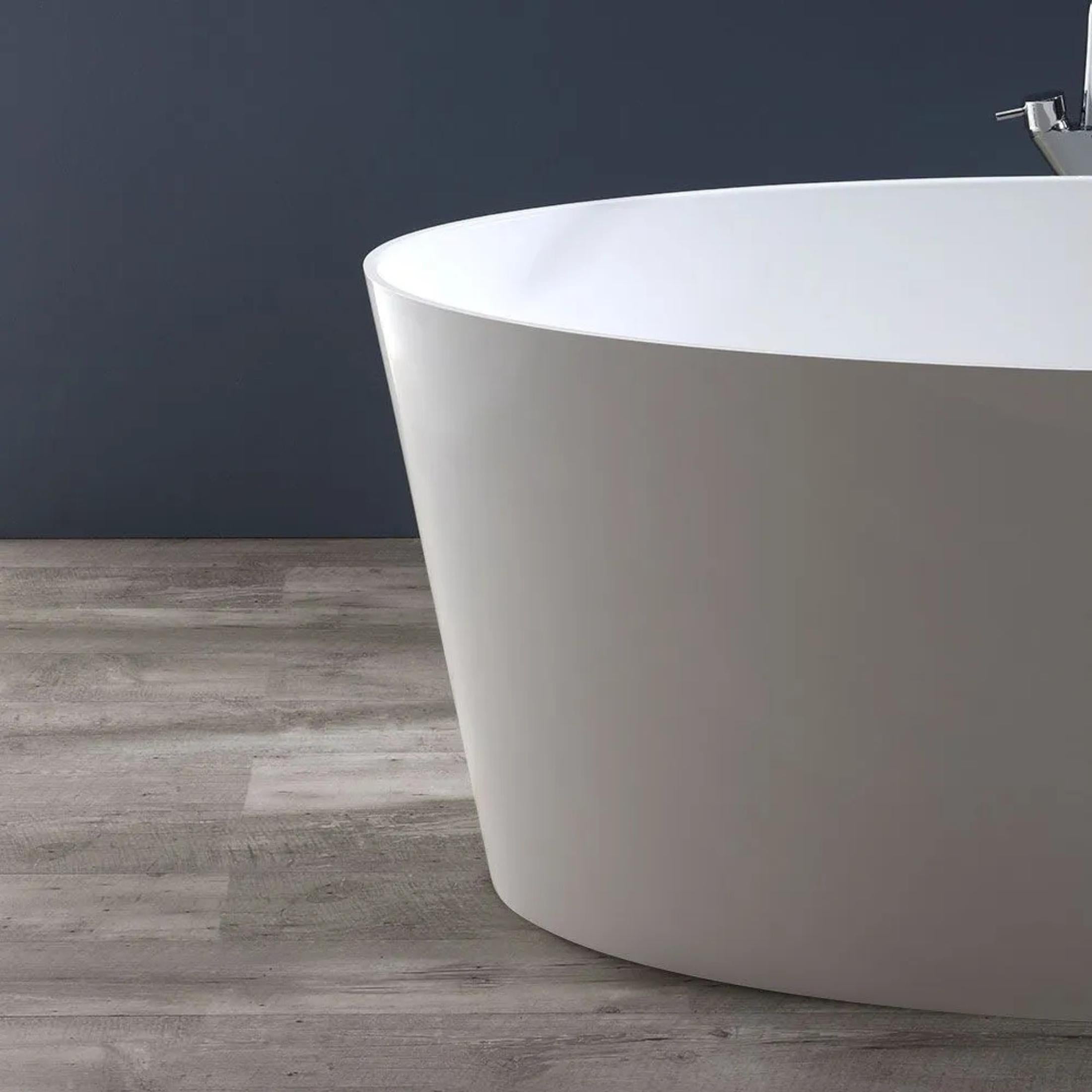 Vasca da bagno centro stanza "Verona" in marmo ricomposto bianco lucido cm 159,3x72 65h