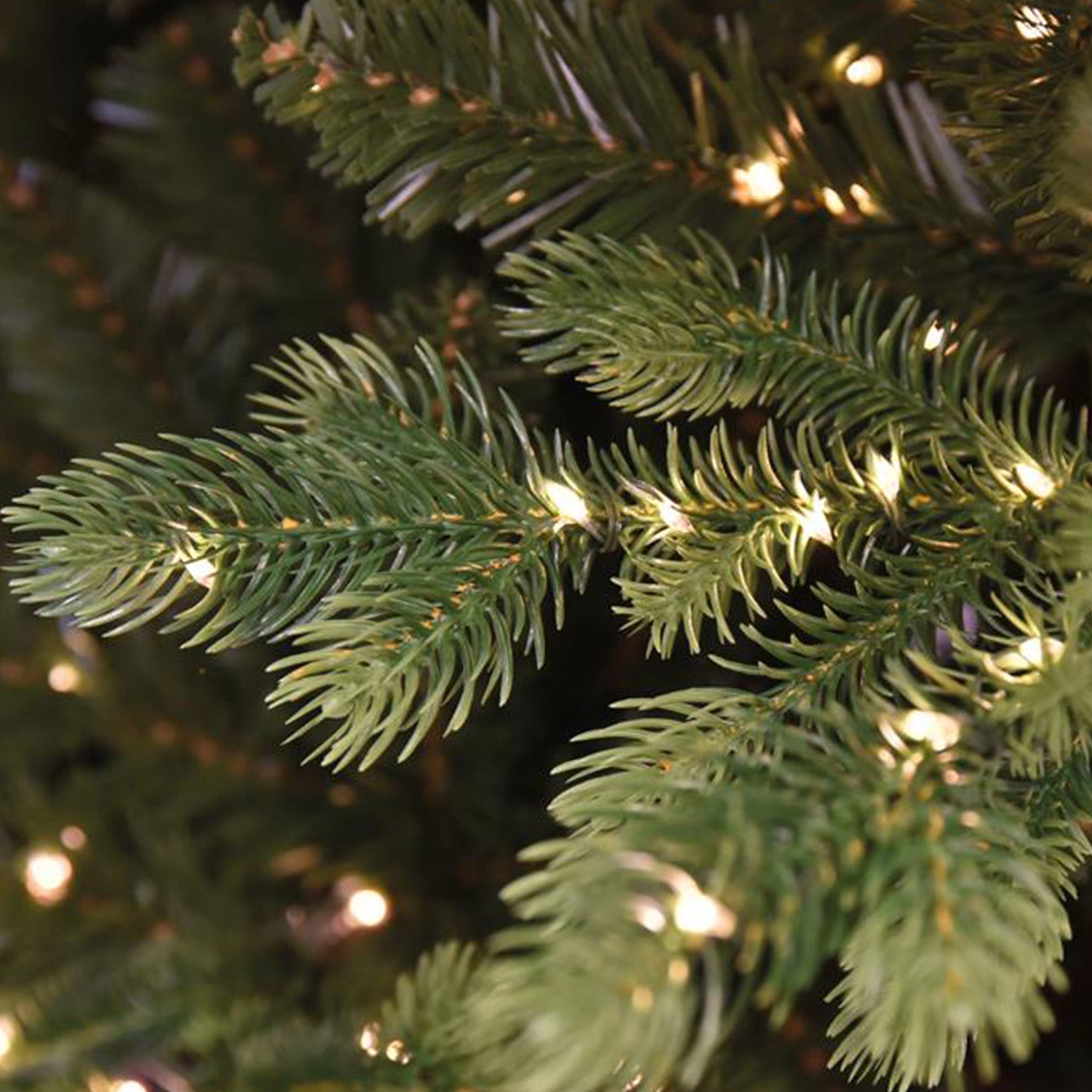 Árbol de Navidad "Madame" con micro LED incorporados 80% PE Efecto tacto real h210 cm